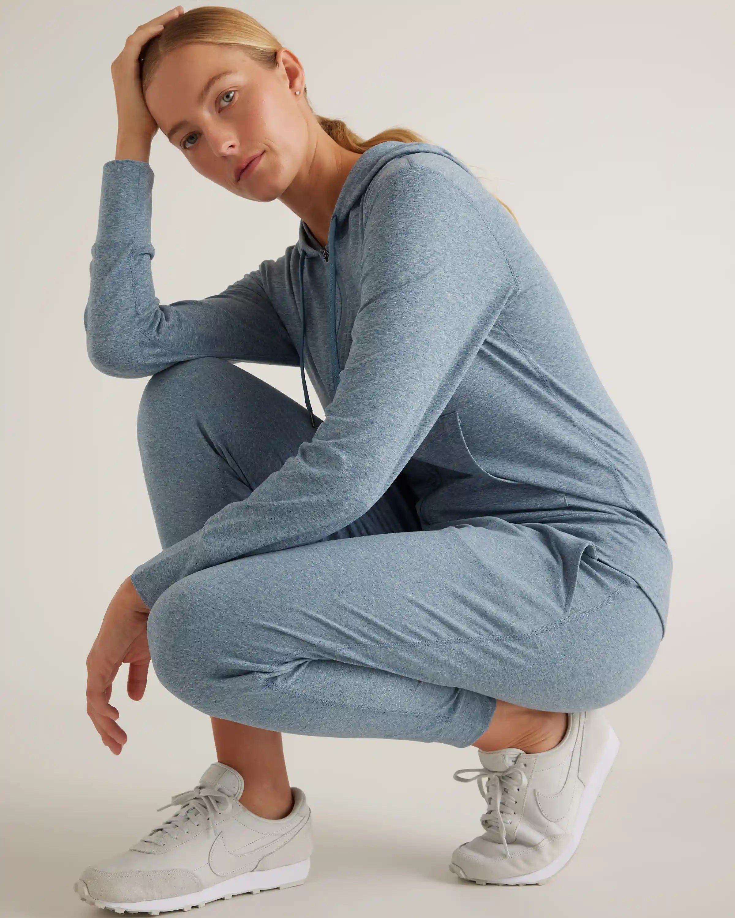 Flowknit Mid-Rise Joggers