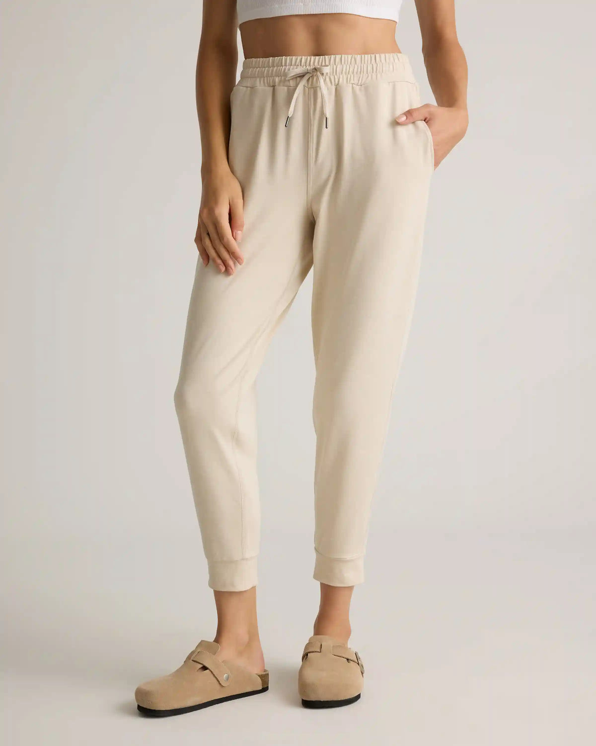 Flowknit Mid-Rise Joggers