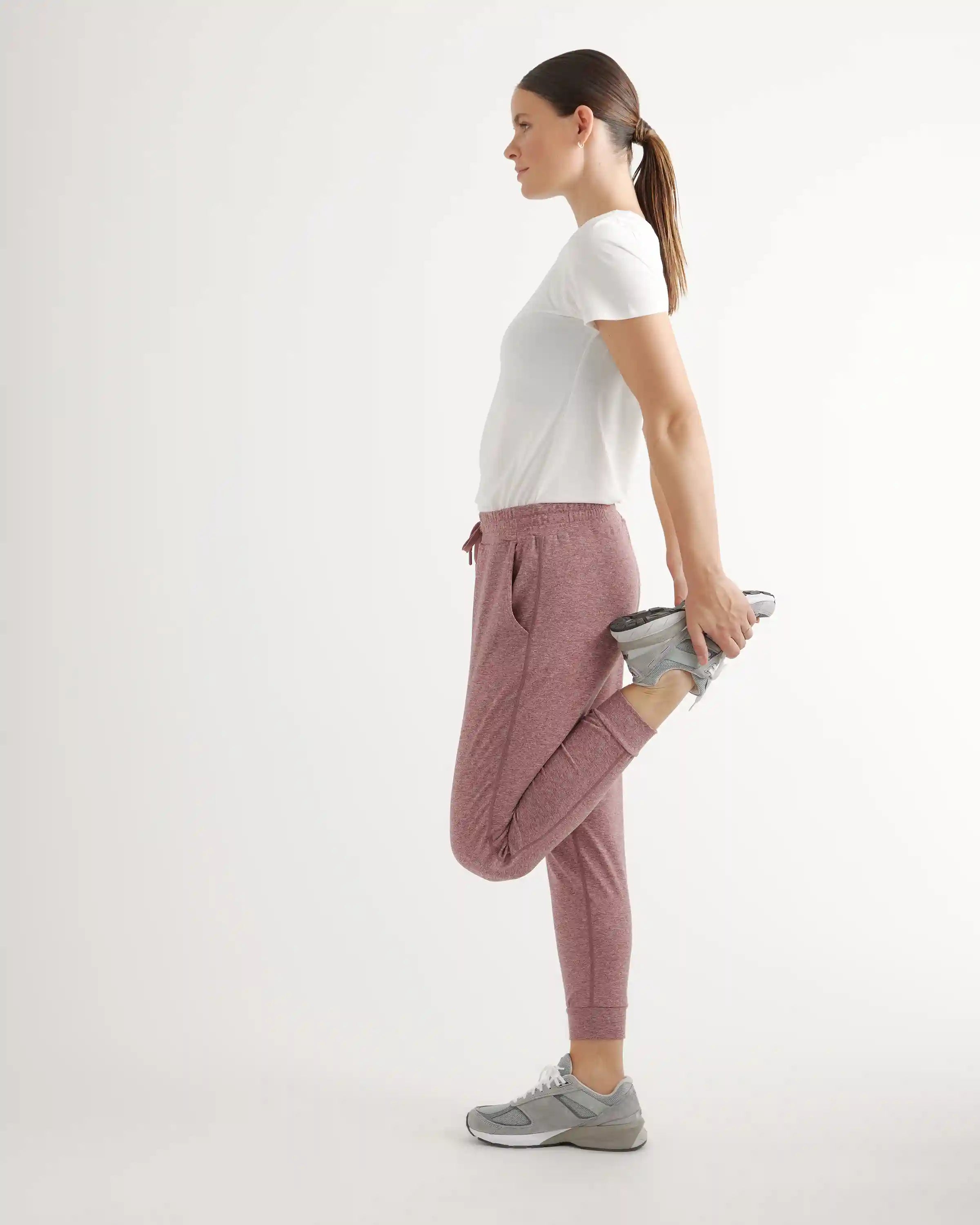 Flowknit Mid-Rise Joggers