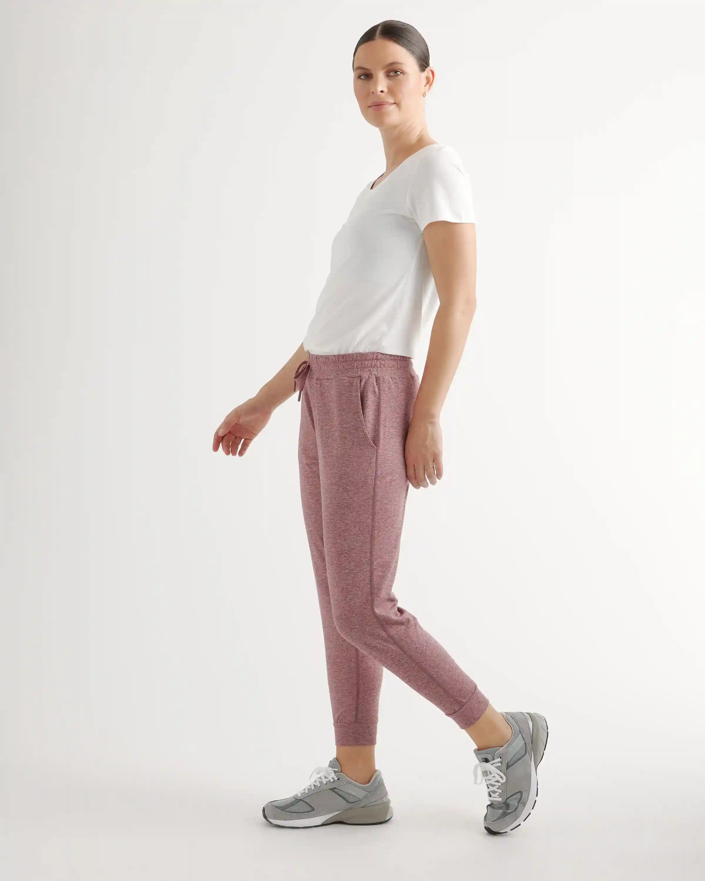 Flowknit Mid-Rise Joggers
