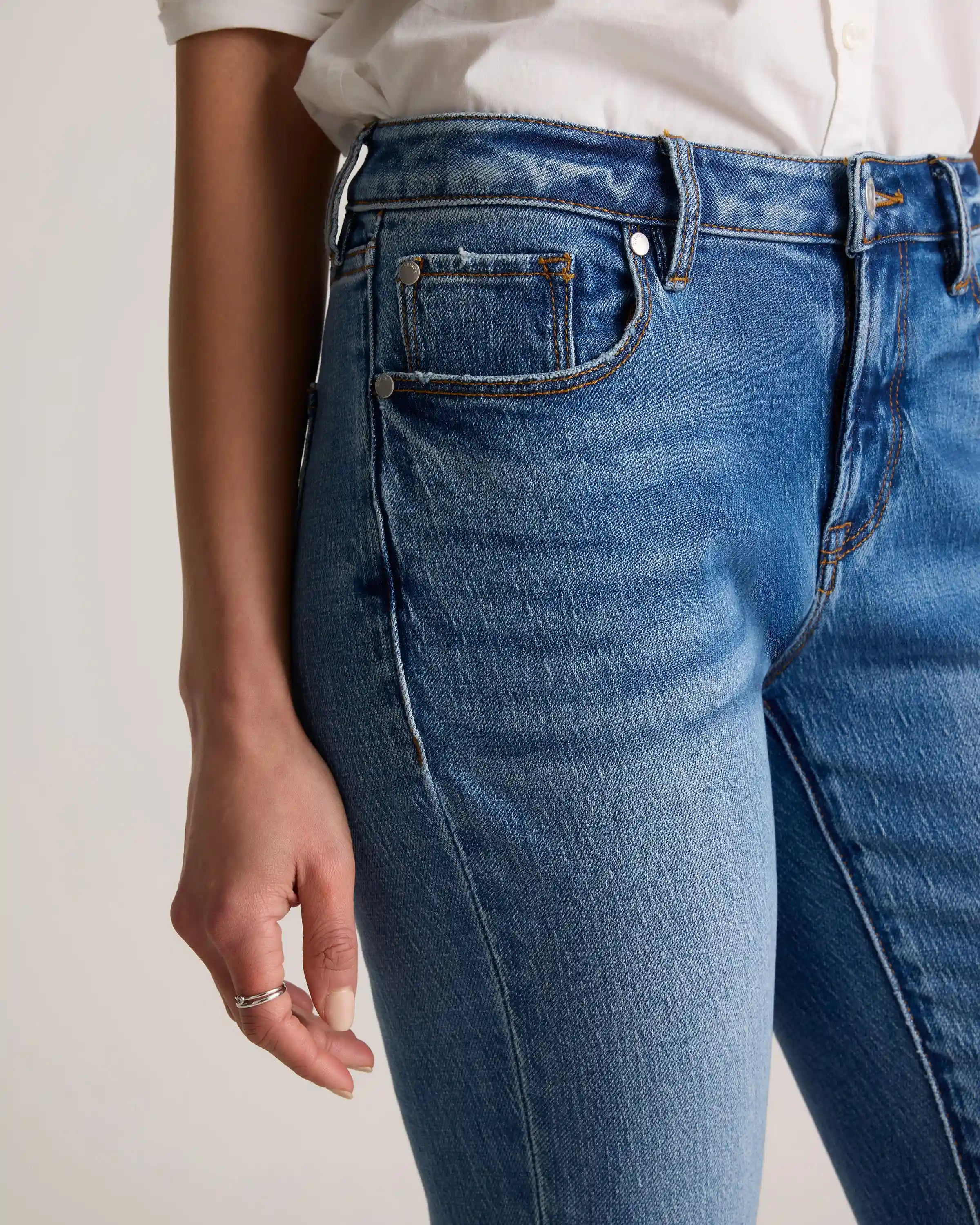 Luna Stretch Slim Boyfriend Jeans