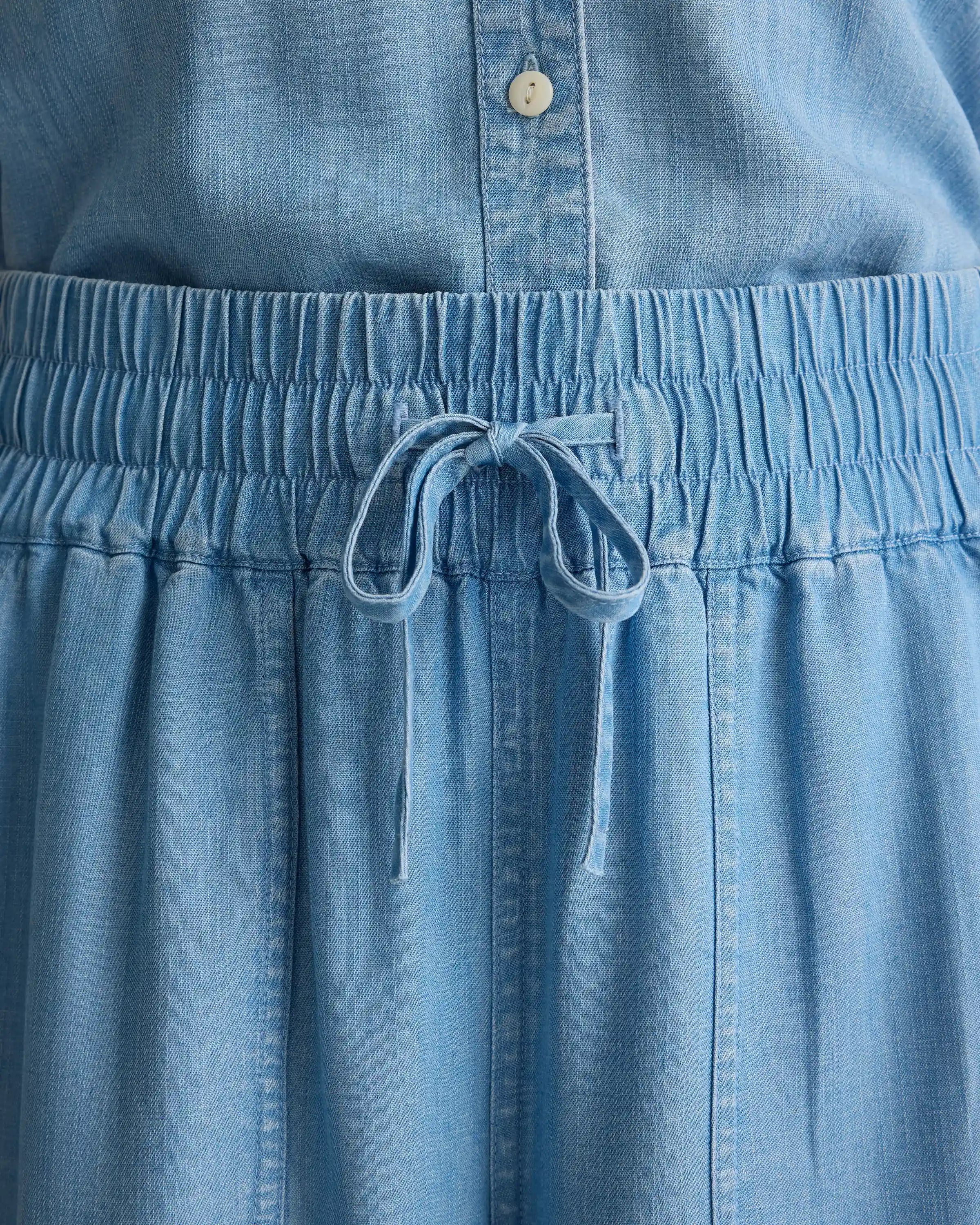Pull-On Tencel Chambray Pants