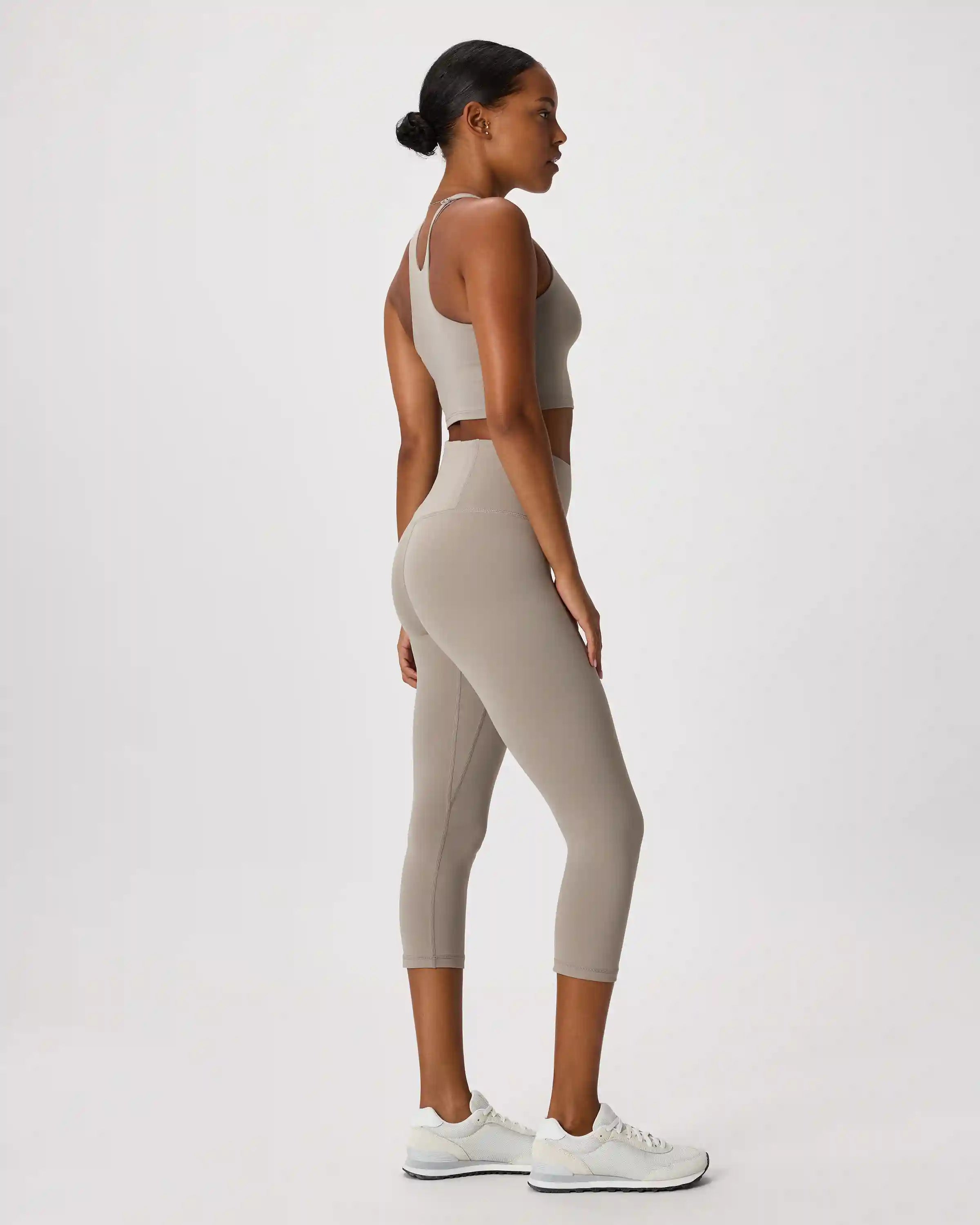 Ultra-Form High-Rise Capri