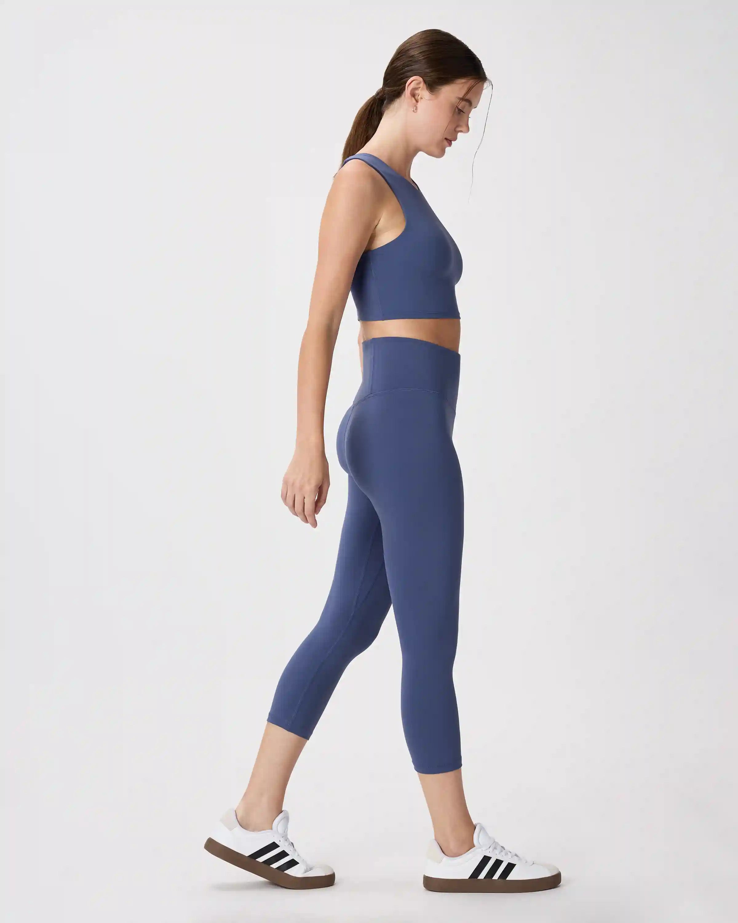Ultra-Form High-Rise Capri