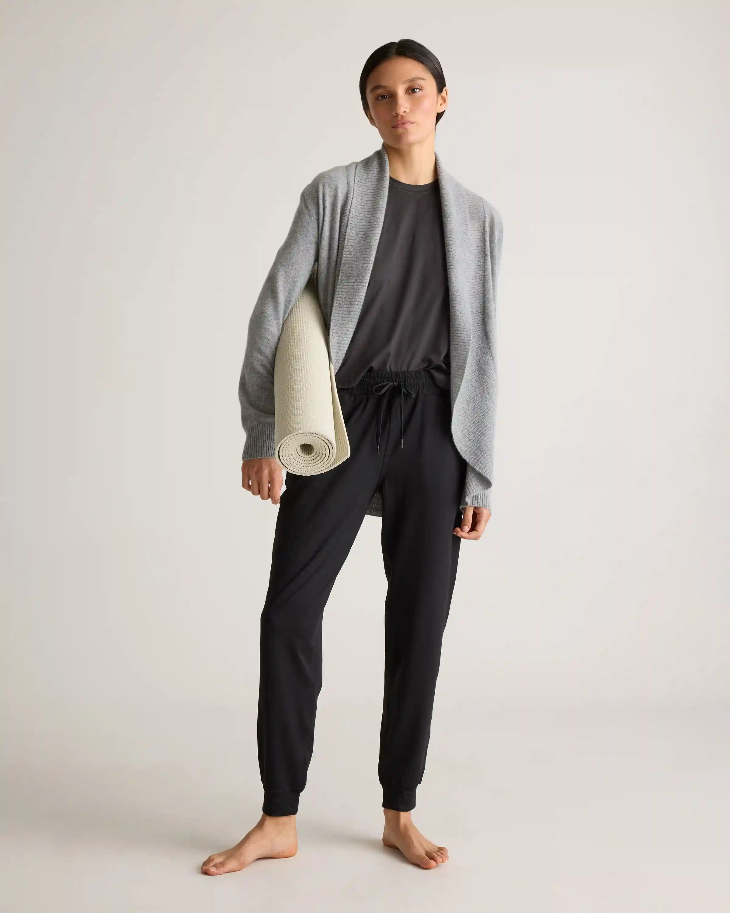Flowknit Mid-Rise Joggers
