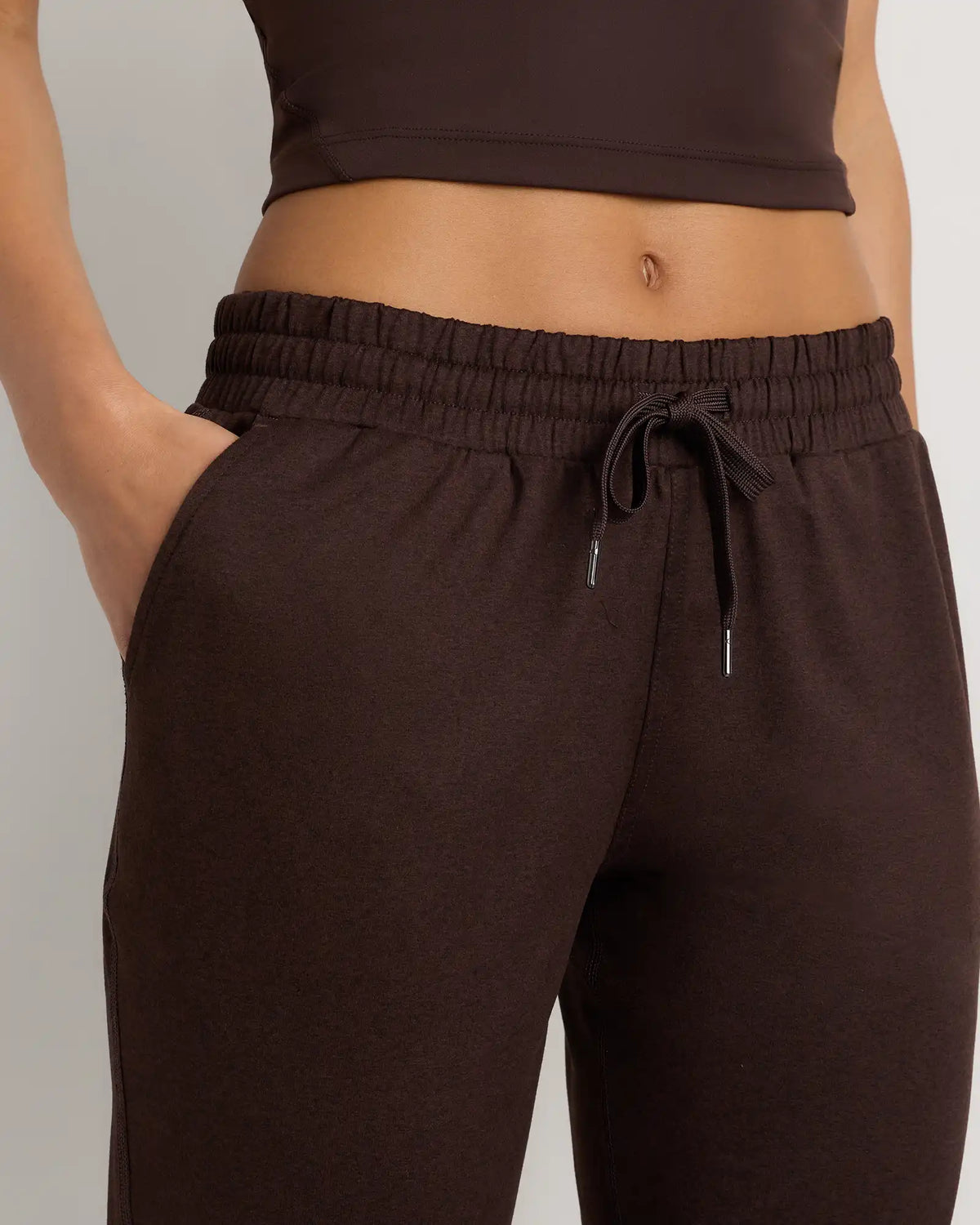 Flowknit Mid-Rise Joggers