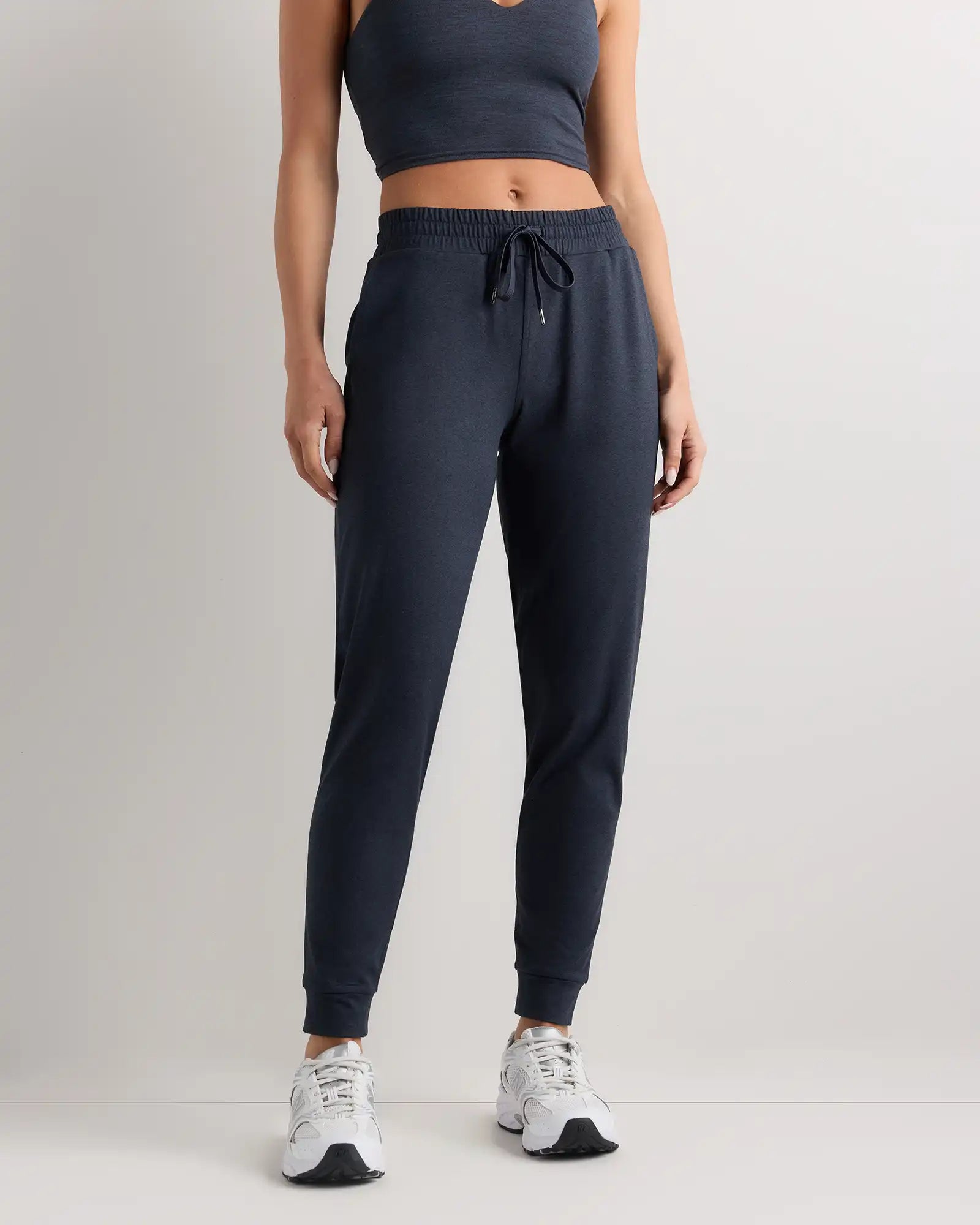 Flowknit Mid-Rise Joggers