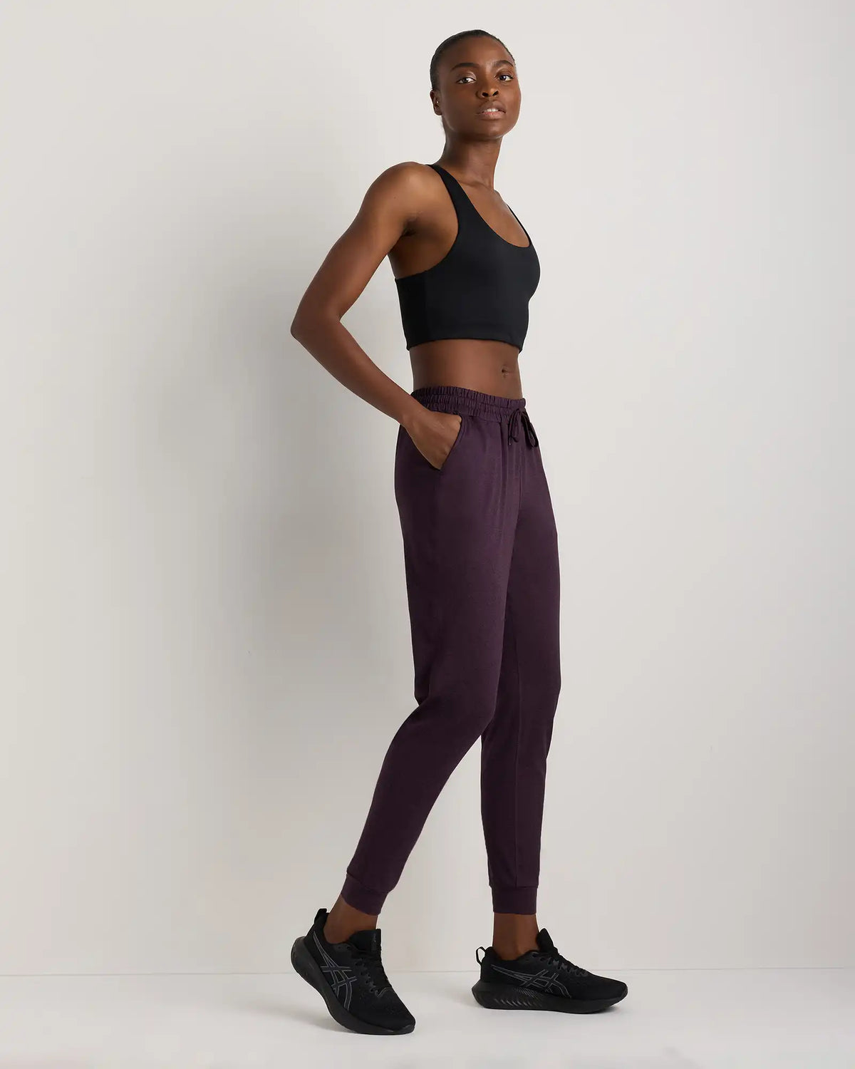 Flowknit Mid-Rise Joggers