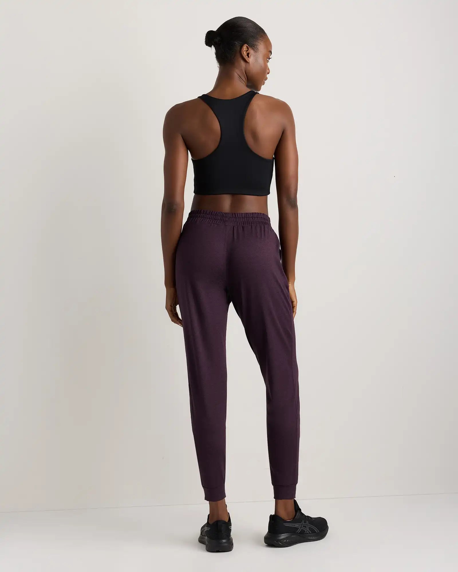Flowknit Mid-Rise Joggers