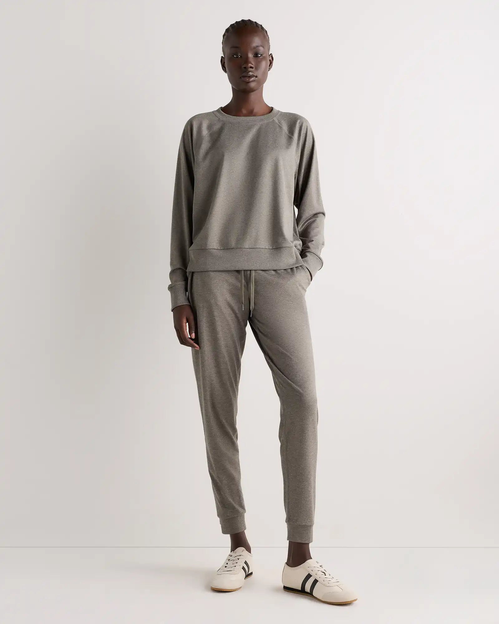Flowknit Mid-Rise Joggers