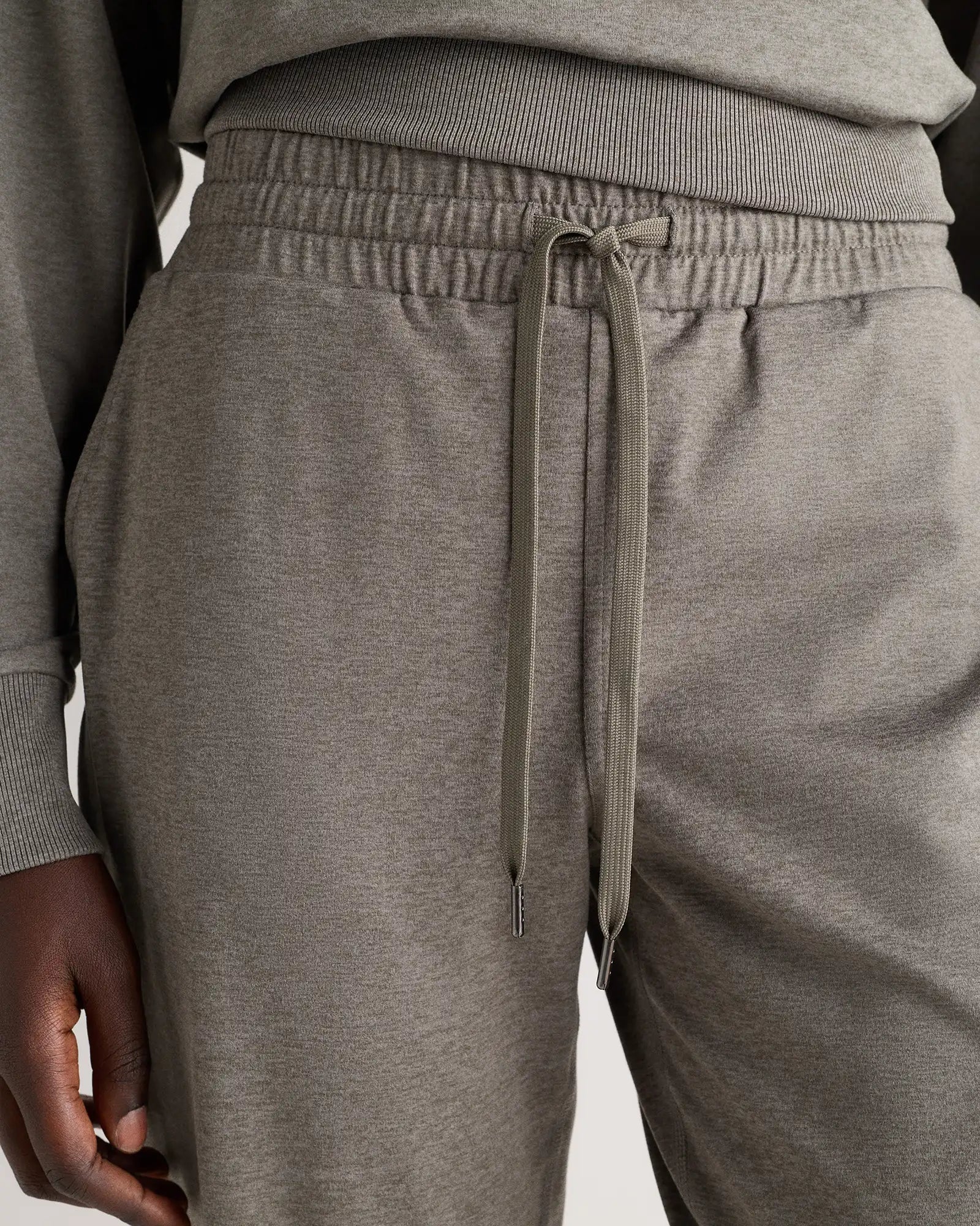 Flowknit Mid-Rise Joggers
