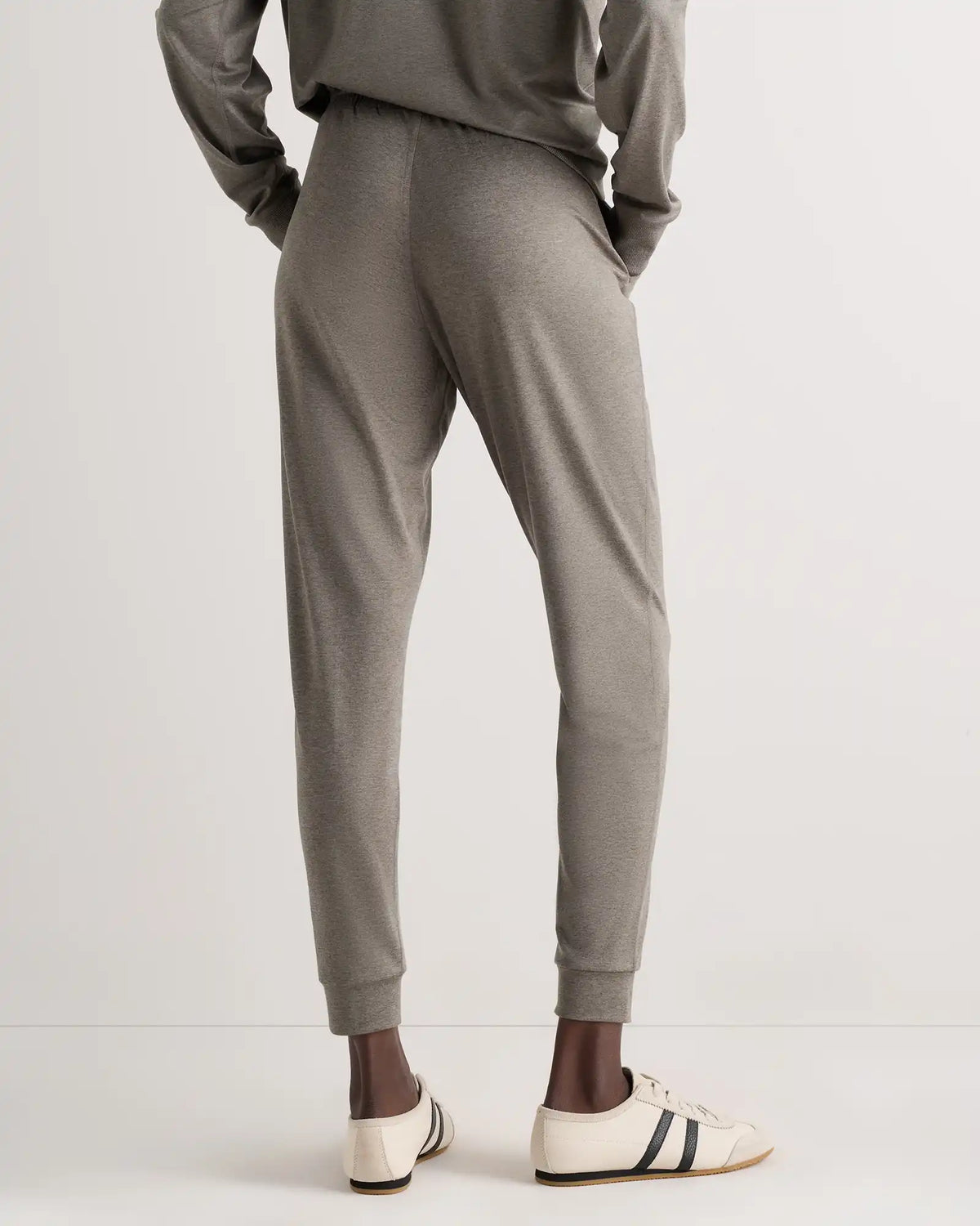 Flowknit Mid-Rise Joggers