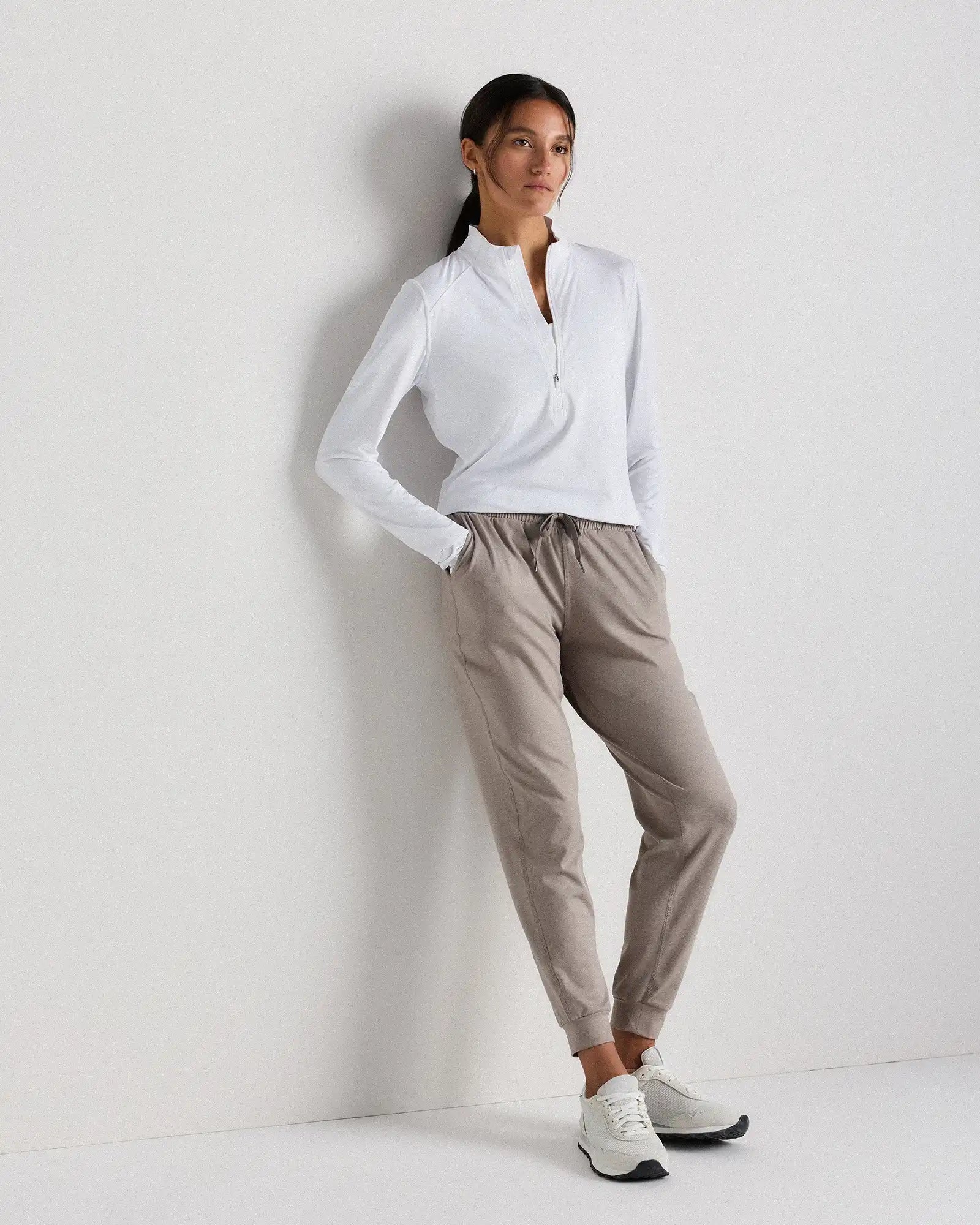 Flowknit Mid-Rise Joggers