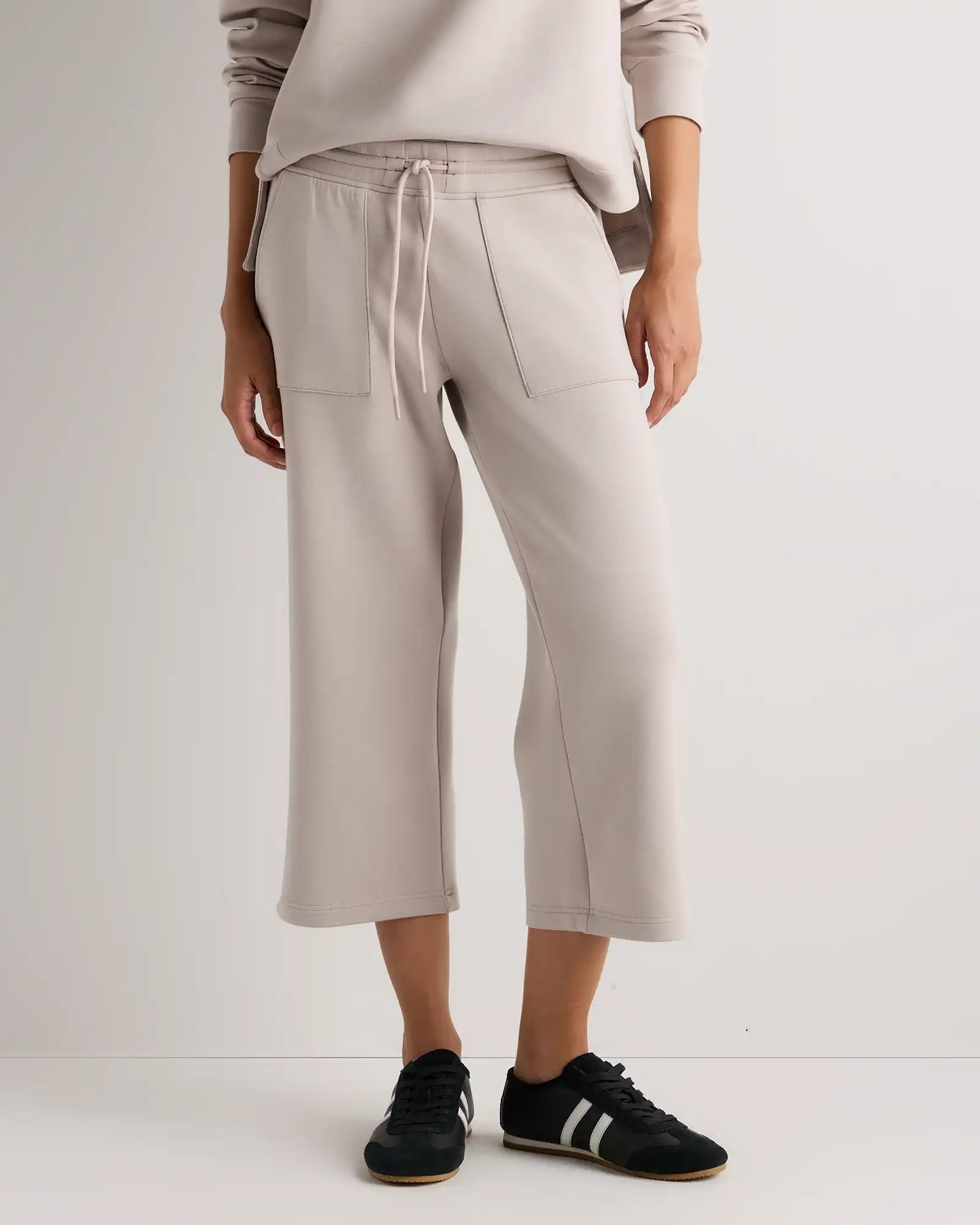 CloudComfort High-Rise Cropped Sweatpants
