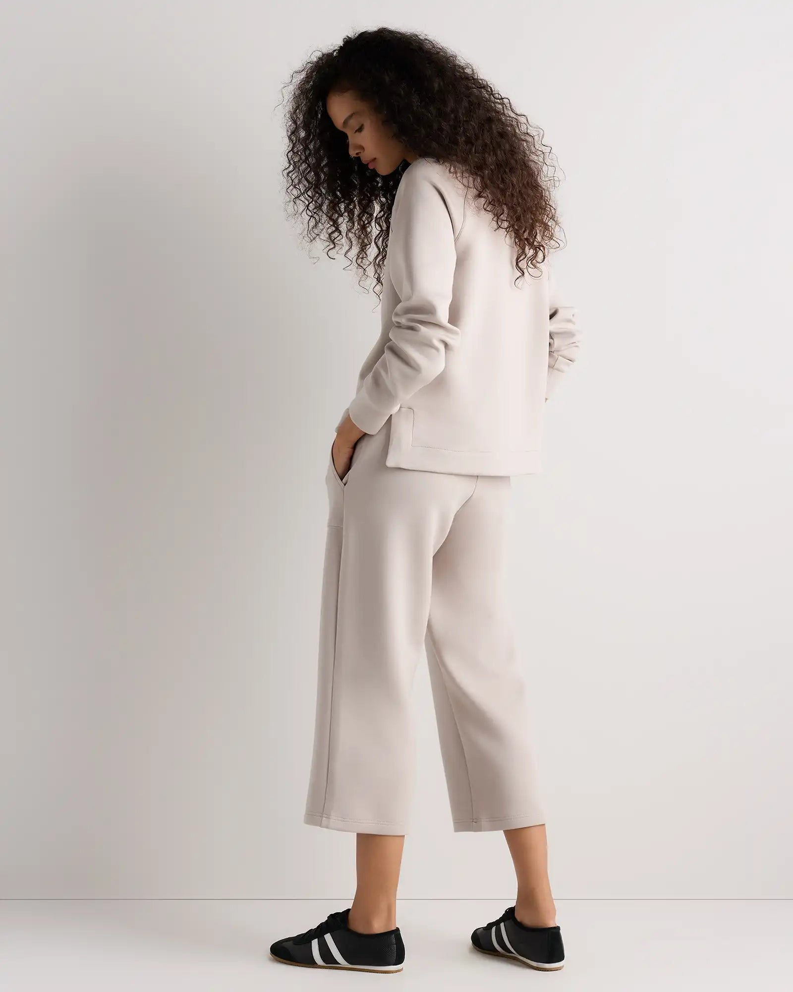 CloudComfort High-Rise Cropped Sweatpants