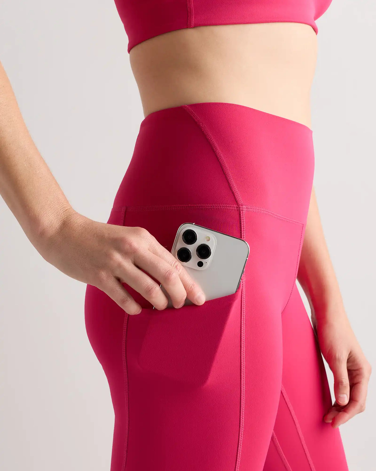 Ultra-Form High-Rise Pocket Legging