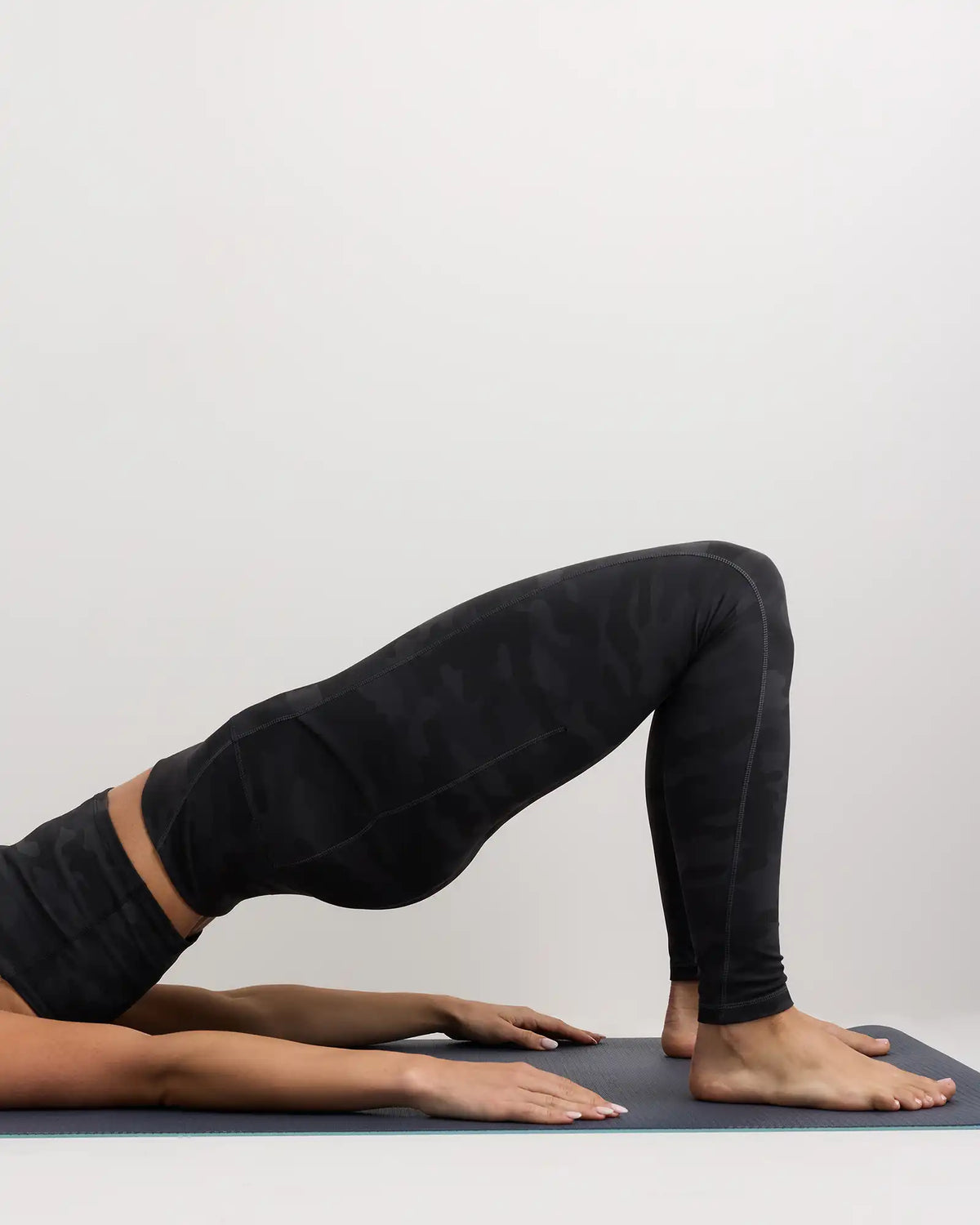 Ultra-Form High-Rise Pocket Legging