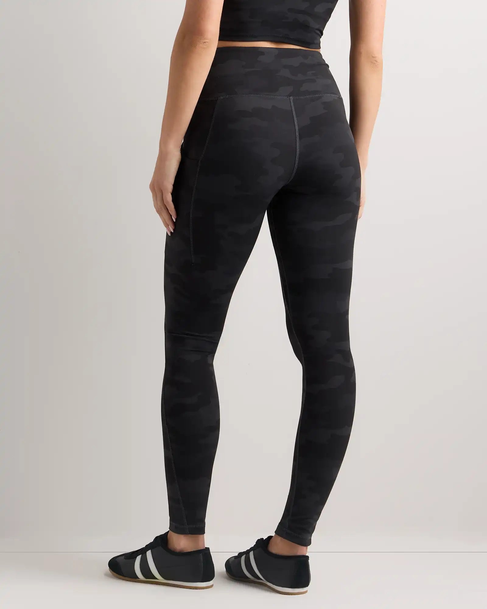 Ultra-Form High-Rise Pocket Legging