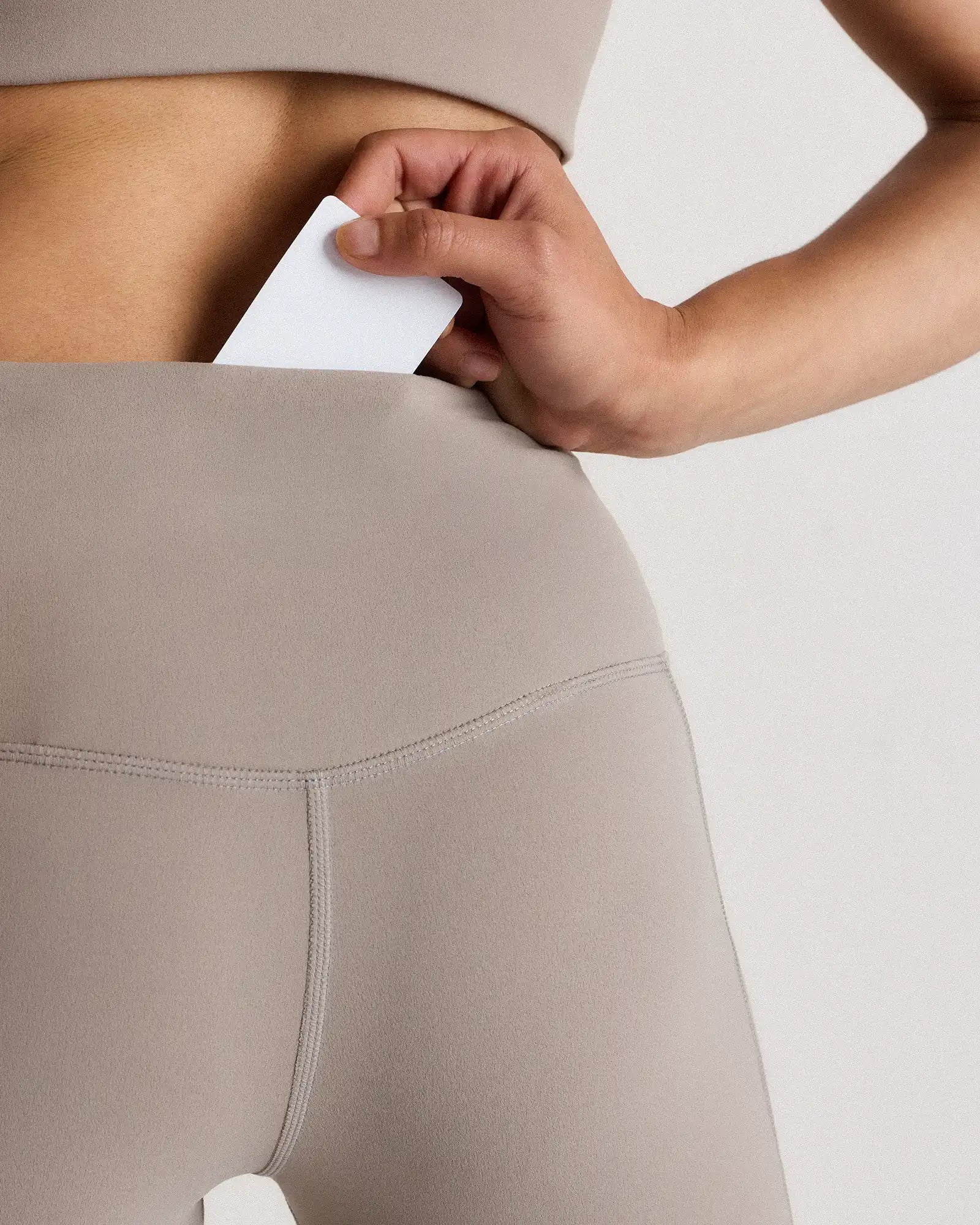 Ultra-Form High-Rise Pocket Legging