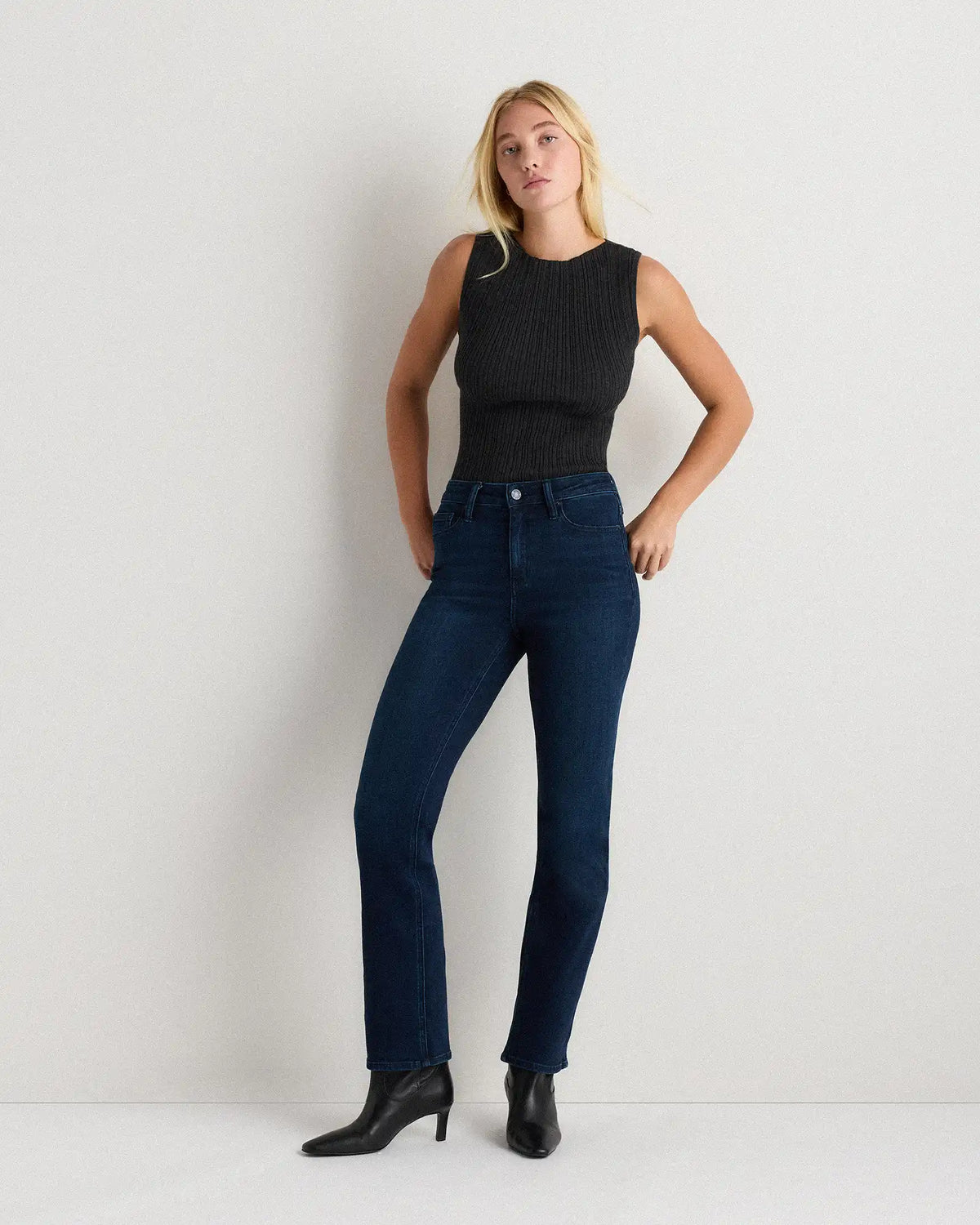 Bella Stretch Straight Jeans