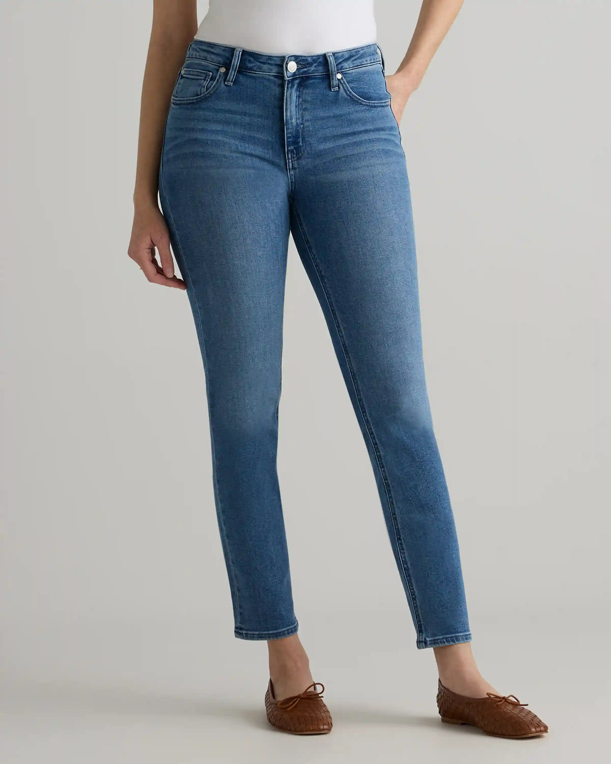 Luna Stretch Slim Straight Jeans