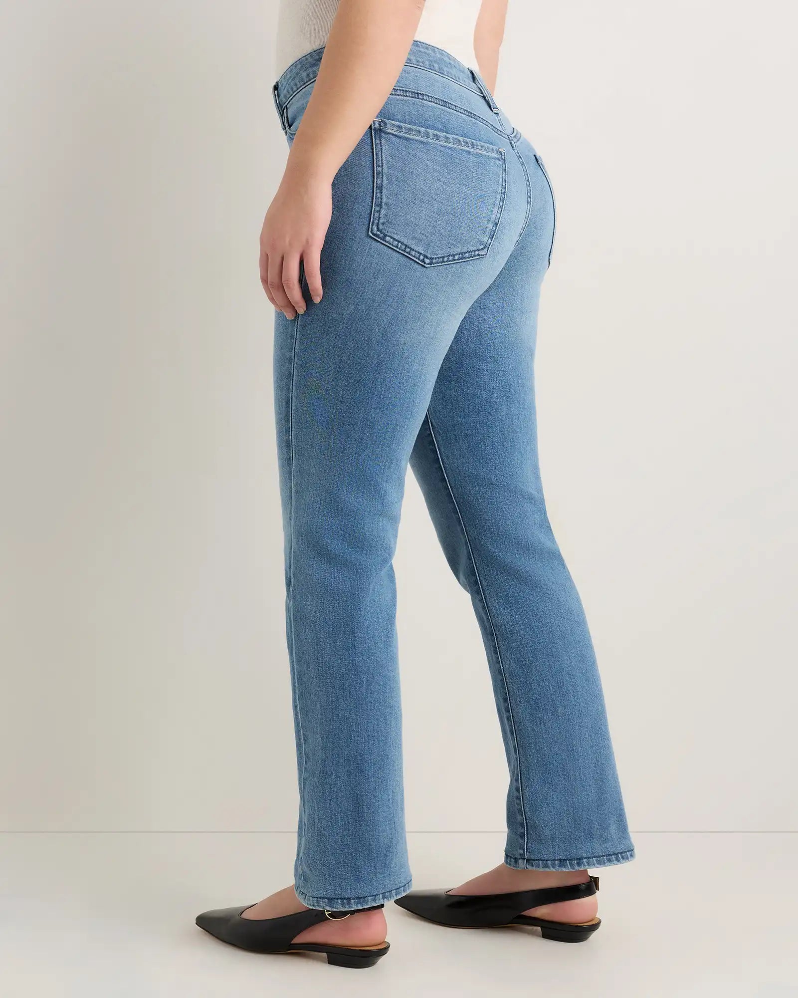 Curvy Bella Stretch Straight Jeans