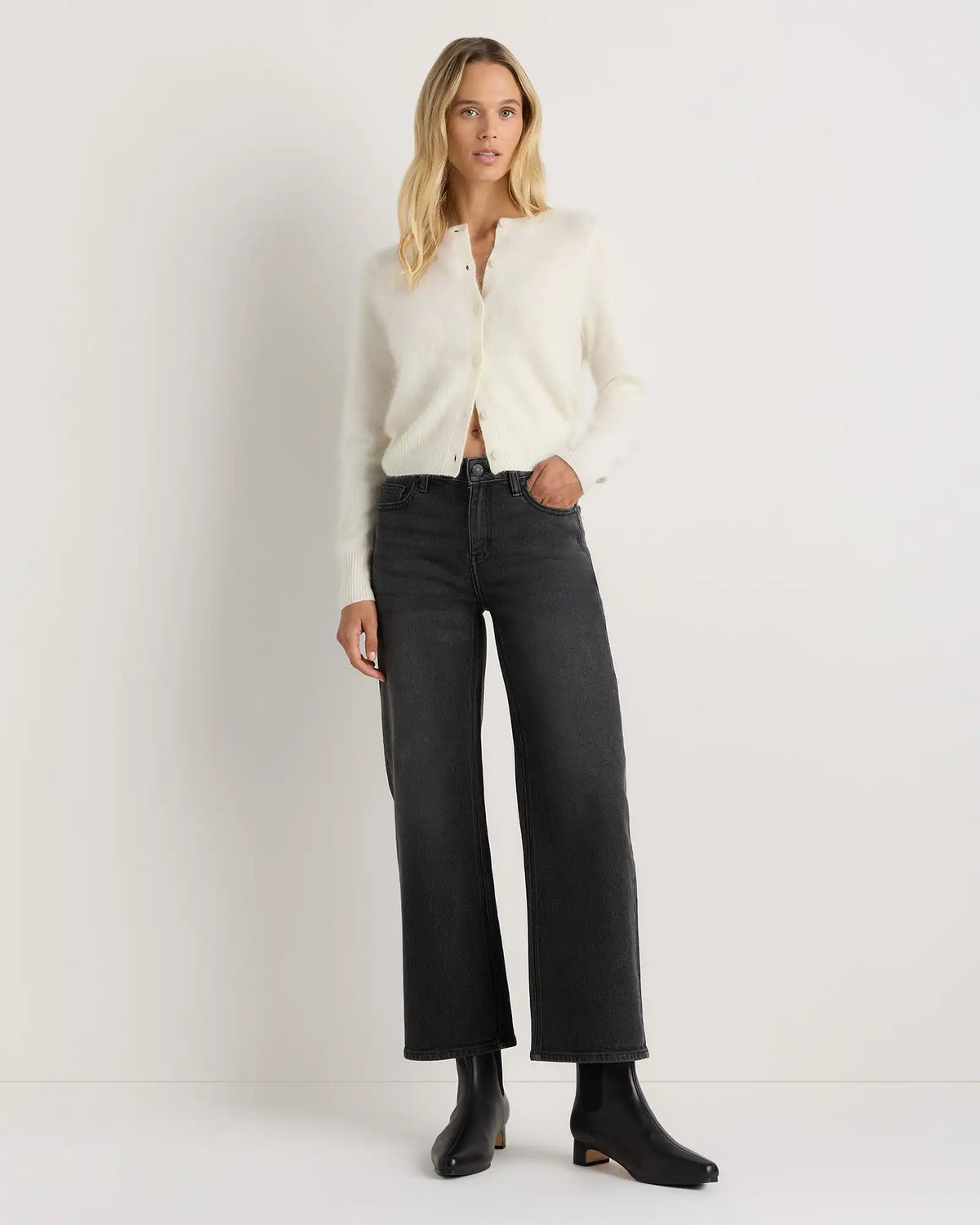 Luna Stretch Relaxed Straight Jeans