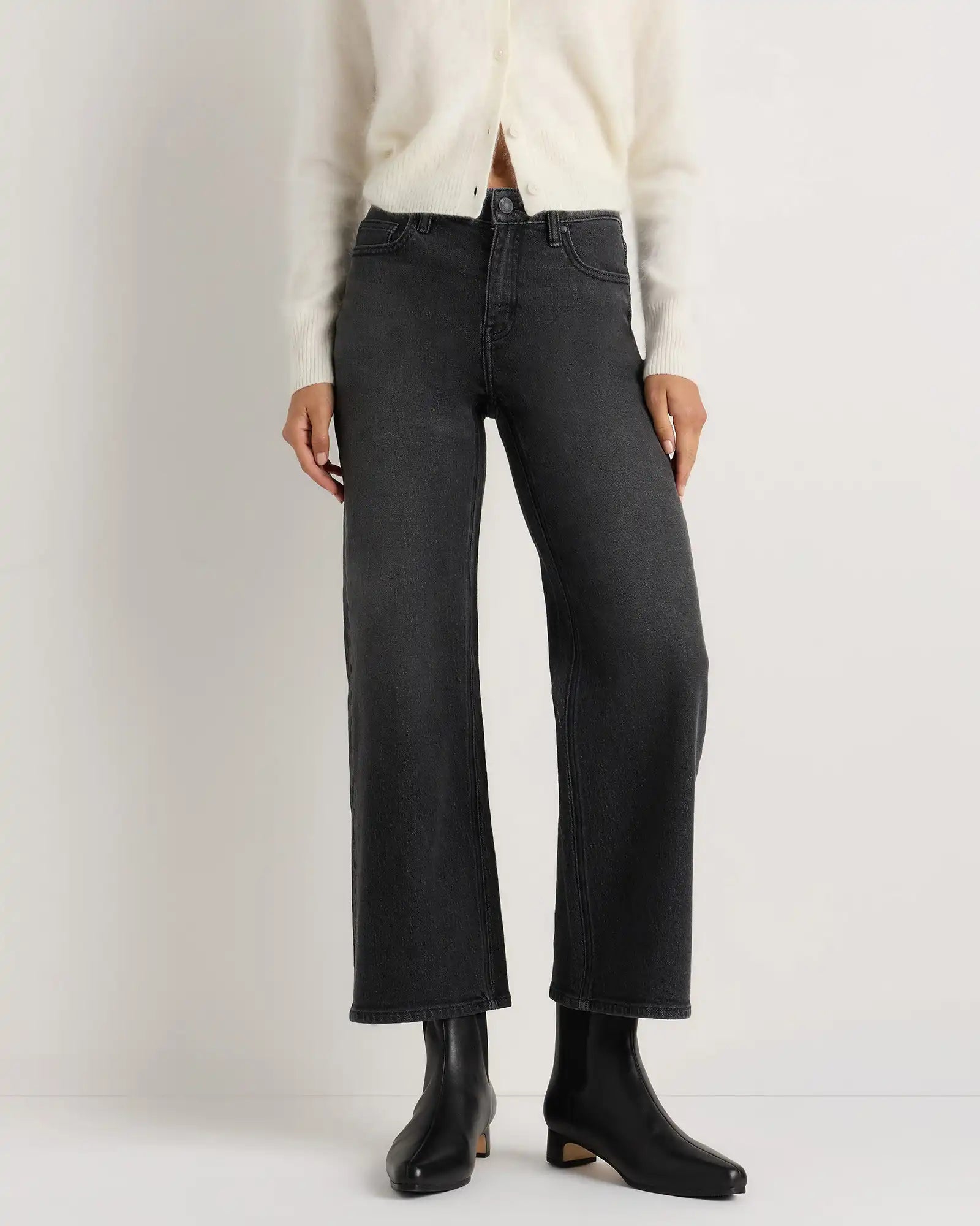 Luna Stretch Relaxed Straight Jeans