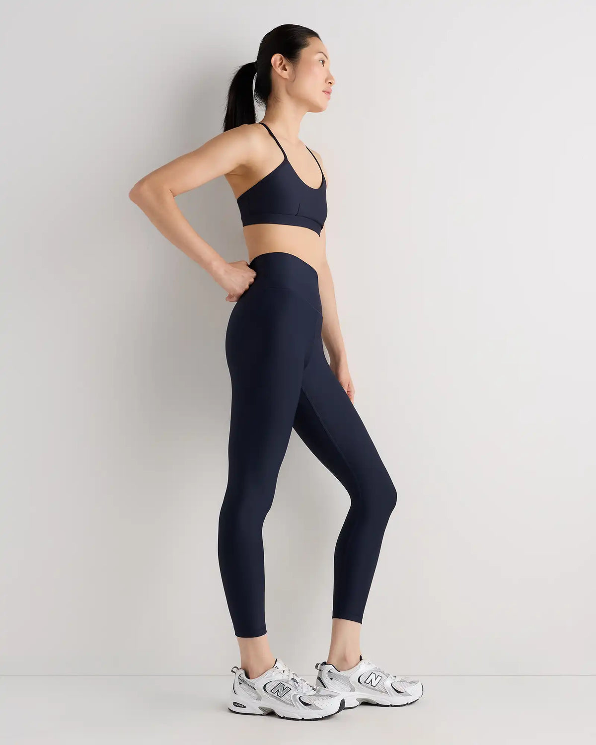 Satin-Sculpt High-Waisted Legging