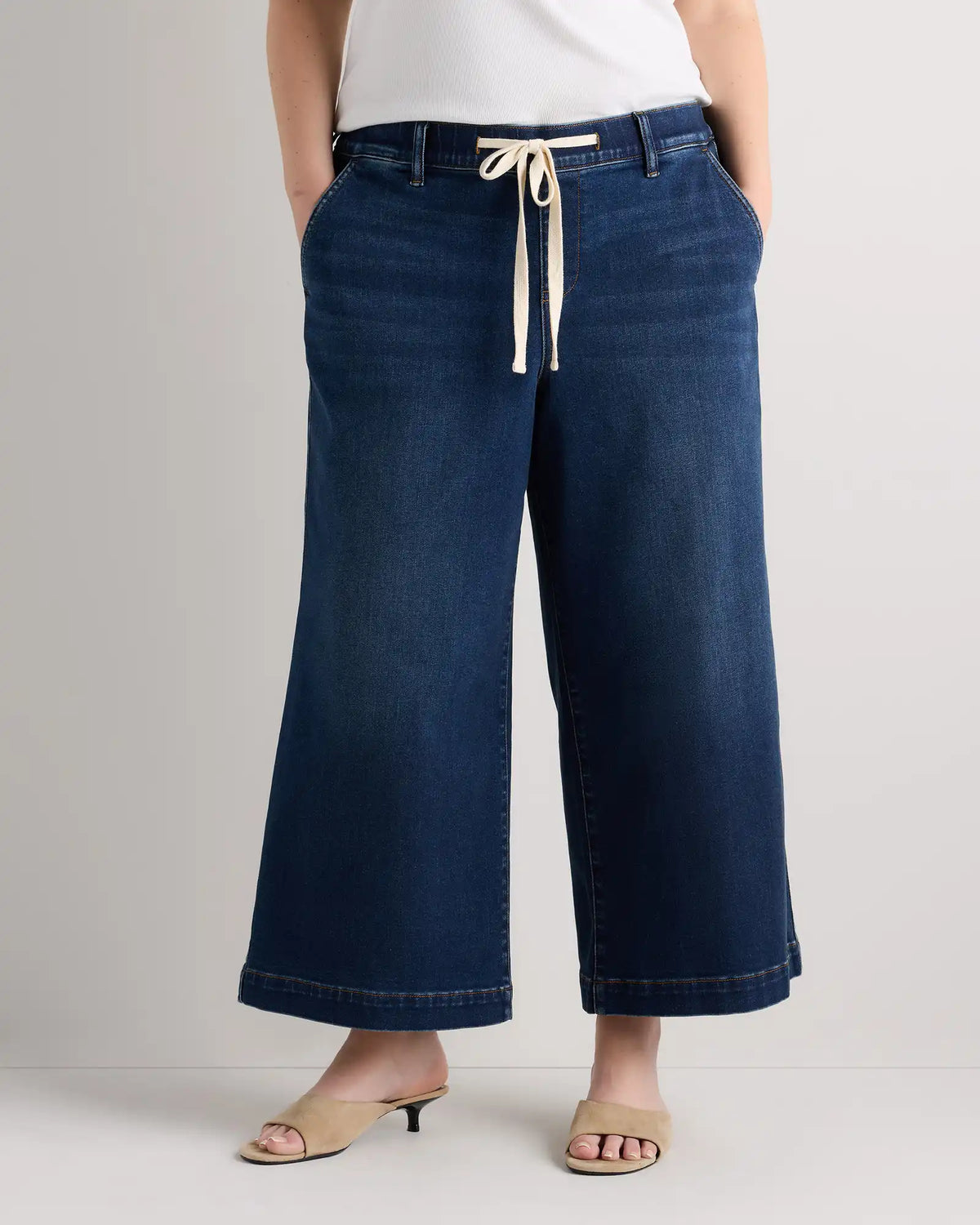 Mia Wide Leg Crop Jeans