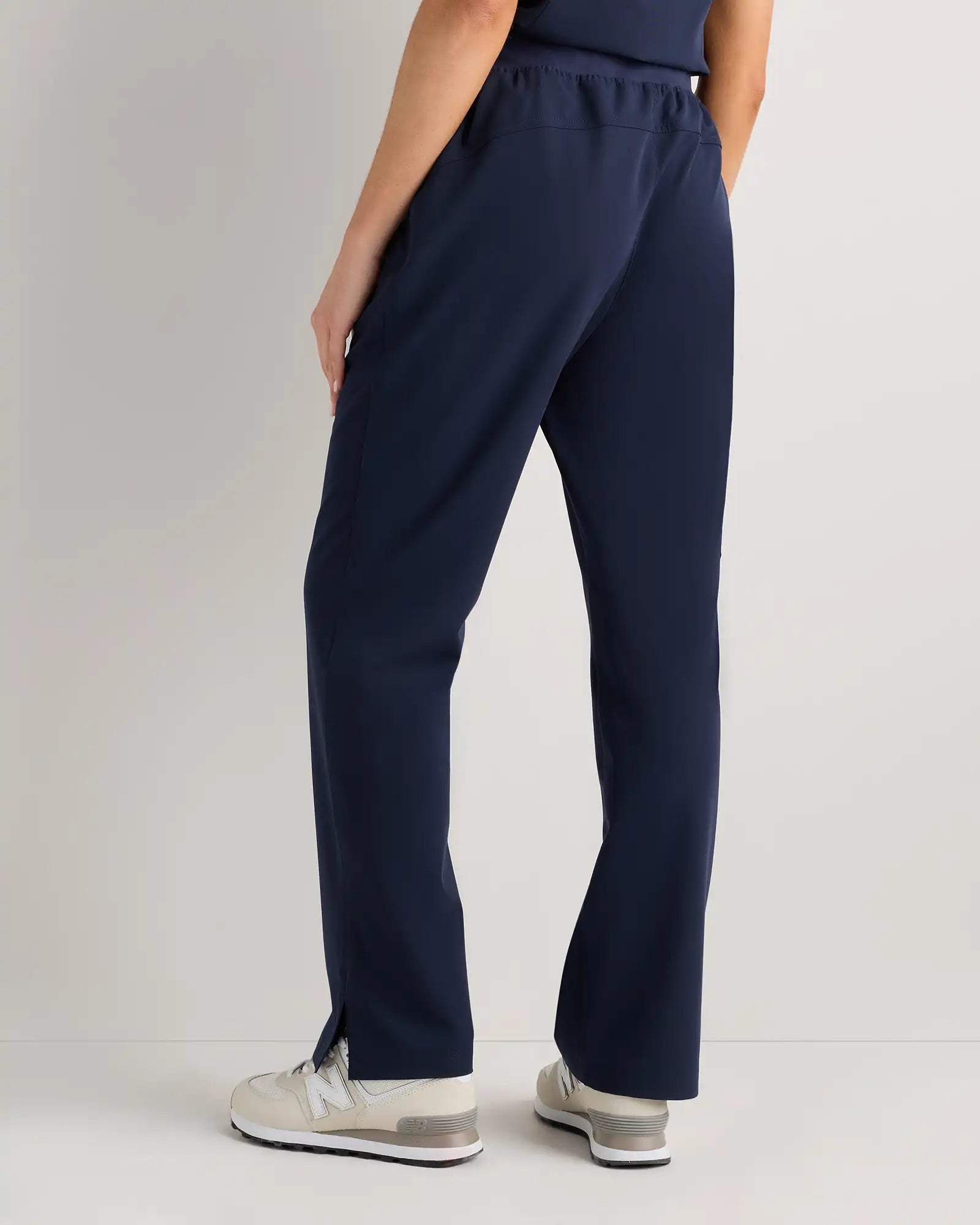 AeraFlex Scrub Cargo Pants
