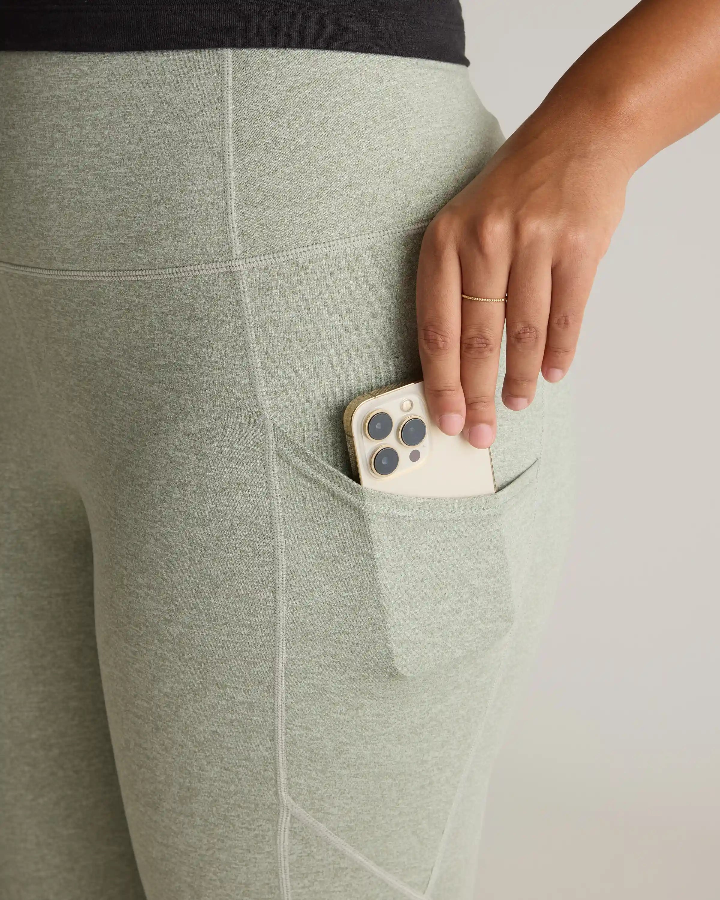 Ultra-Soft High-Rise Pocket Legging