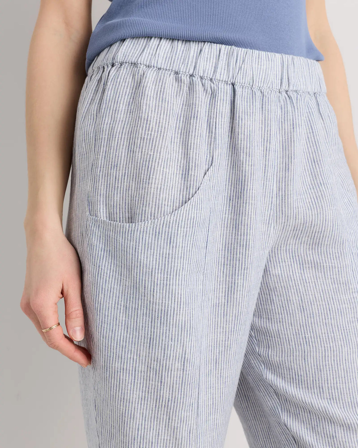 100% European Linen Tapered Ankle Pants