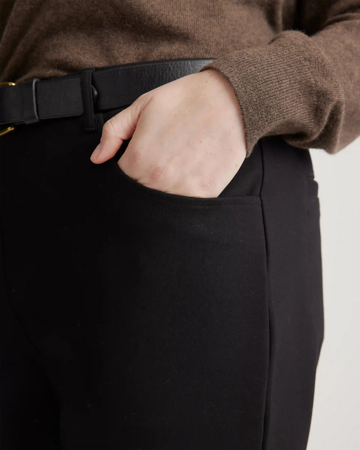 Ultra-Stretch Ponte Straight Leg 4-Pocket Pants