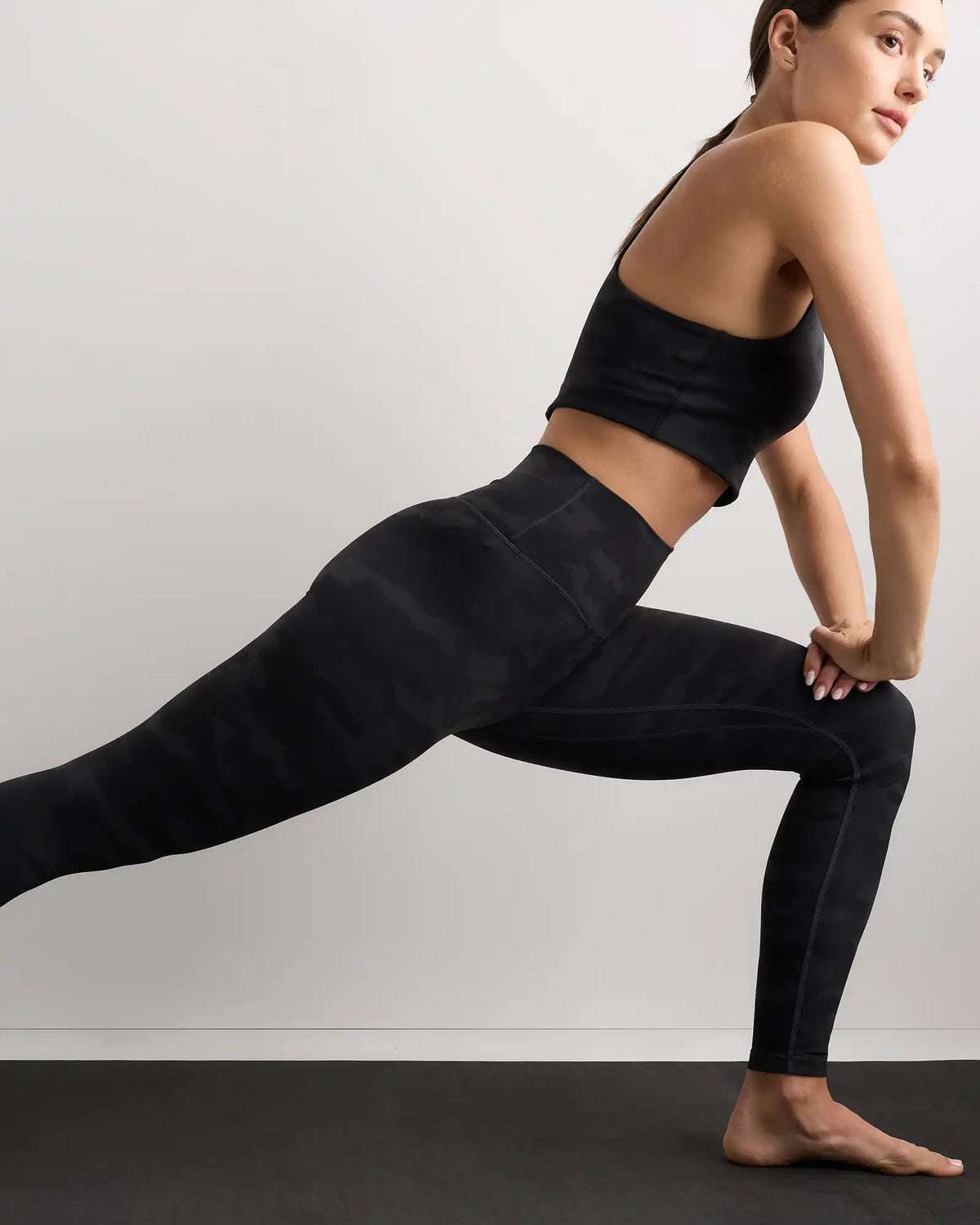 Ultra-Form High-Rise Legging