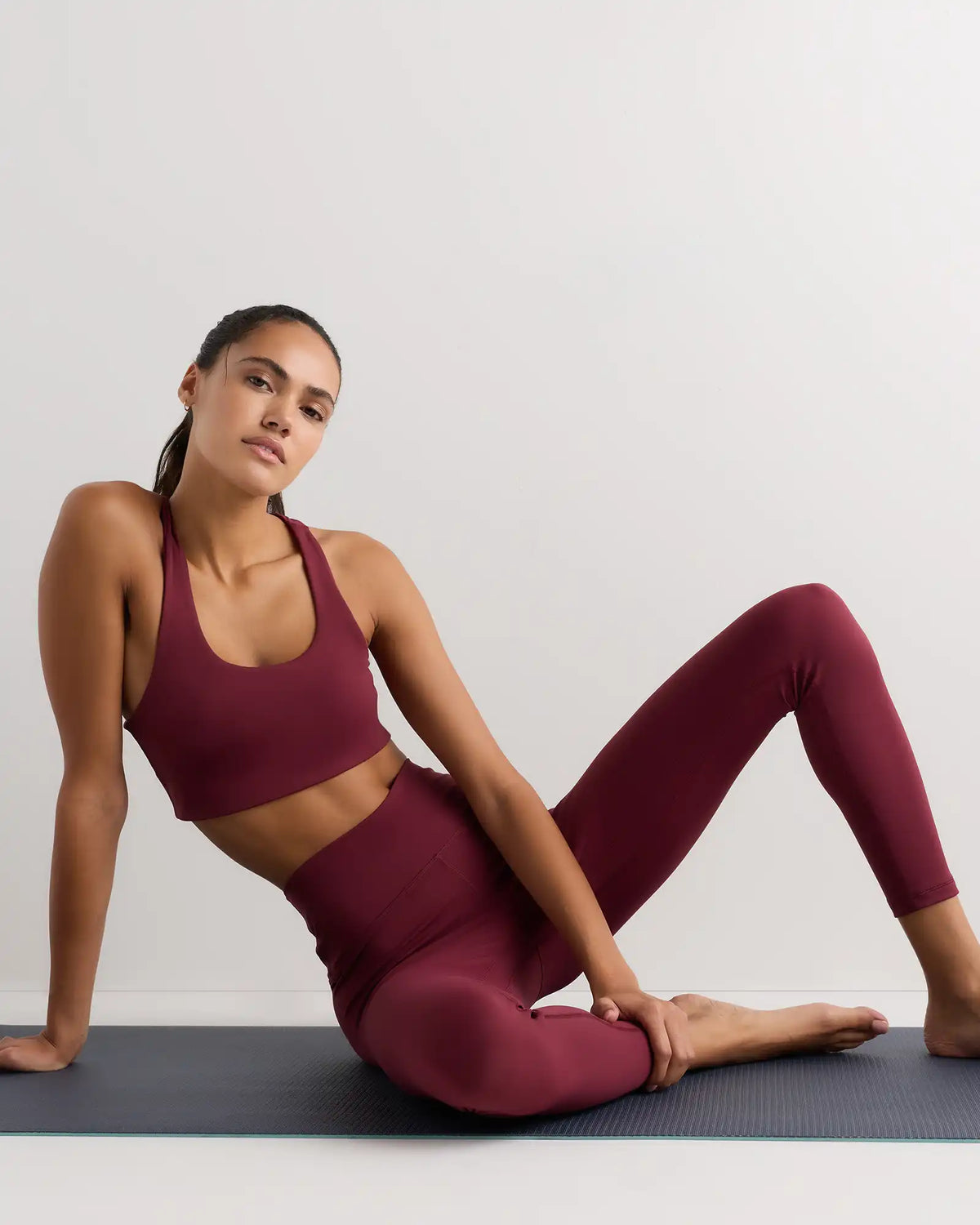 Ultra-Form High-Rise Legging