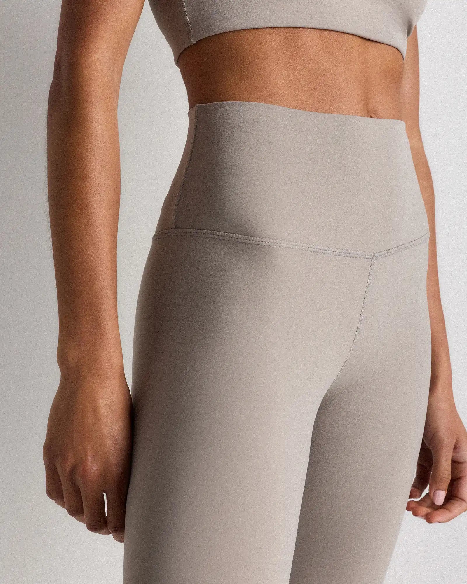 Ultra-Form High-Rise Legging