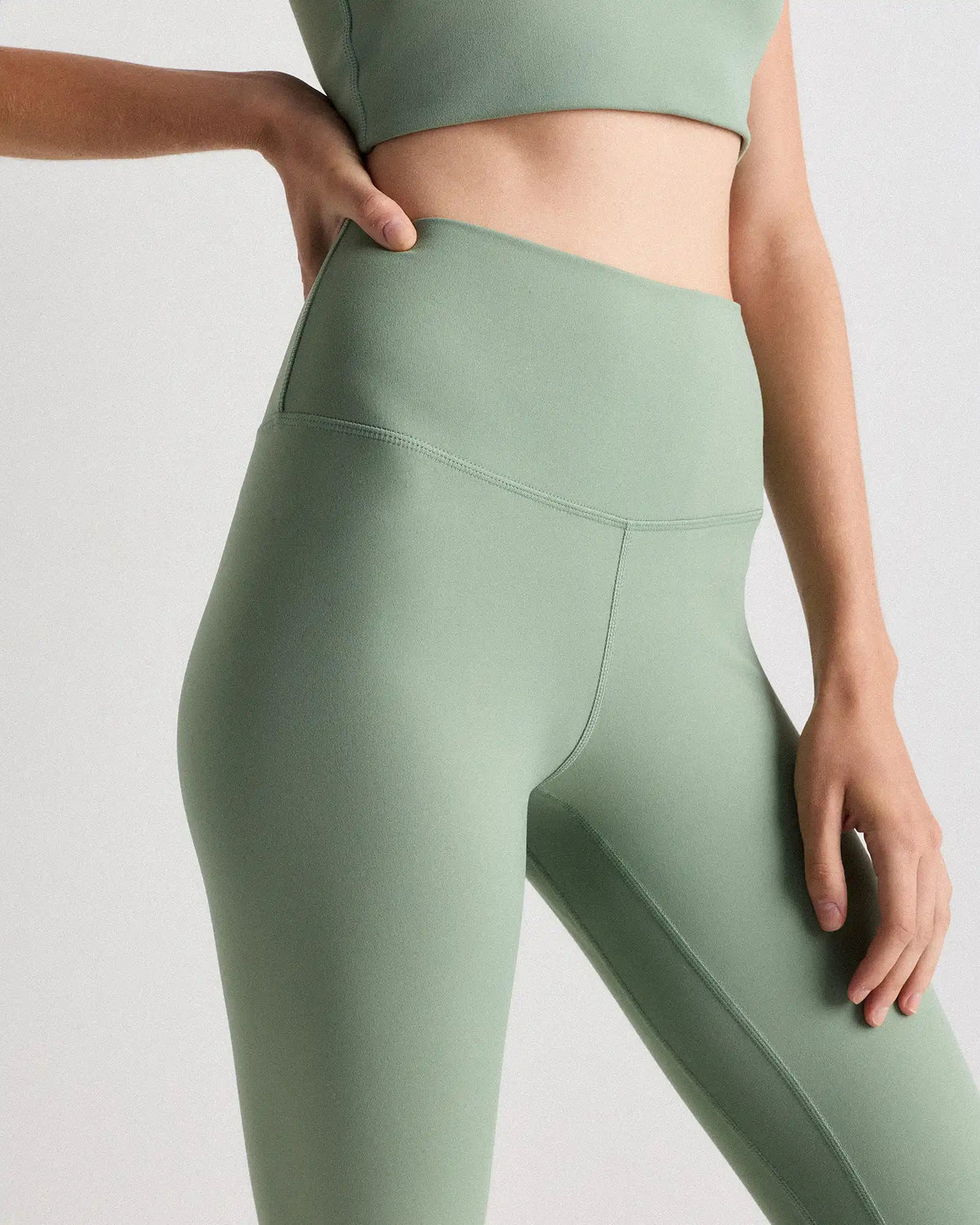 Ultra-Form High-Rise Legging