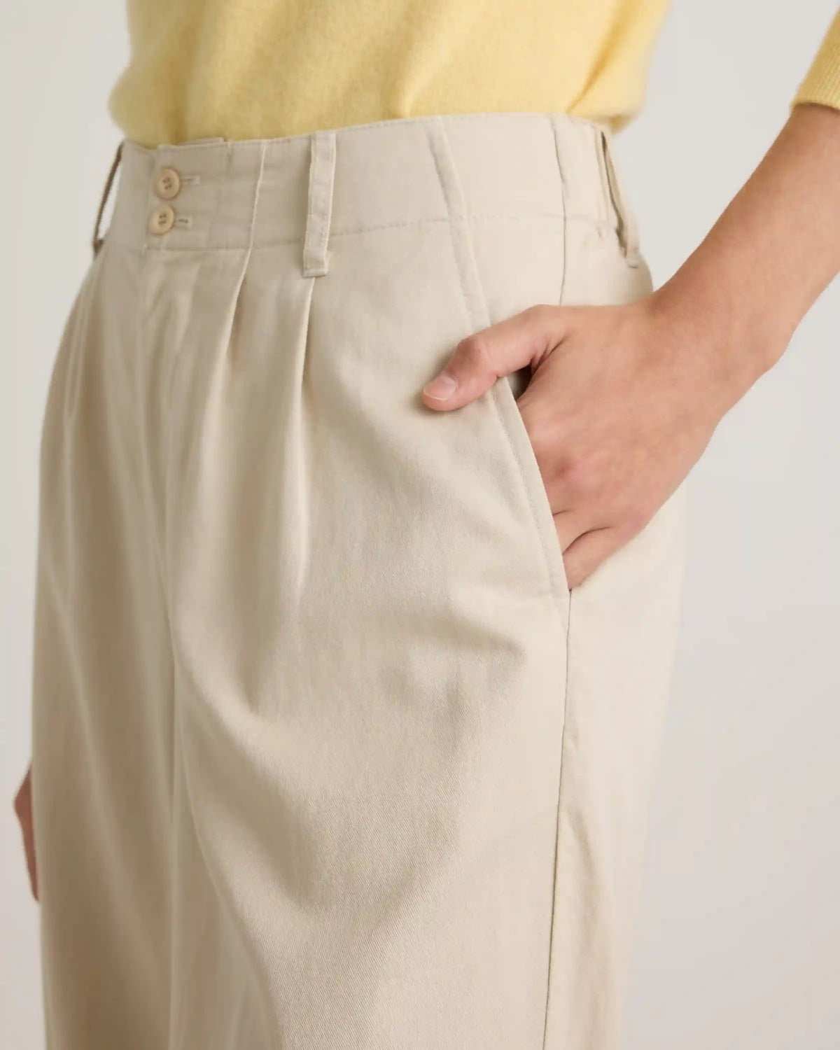 Drapey Twill Pleated Trouser