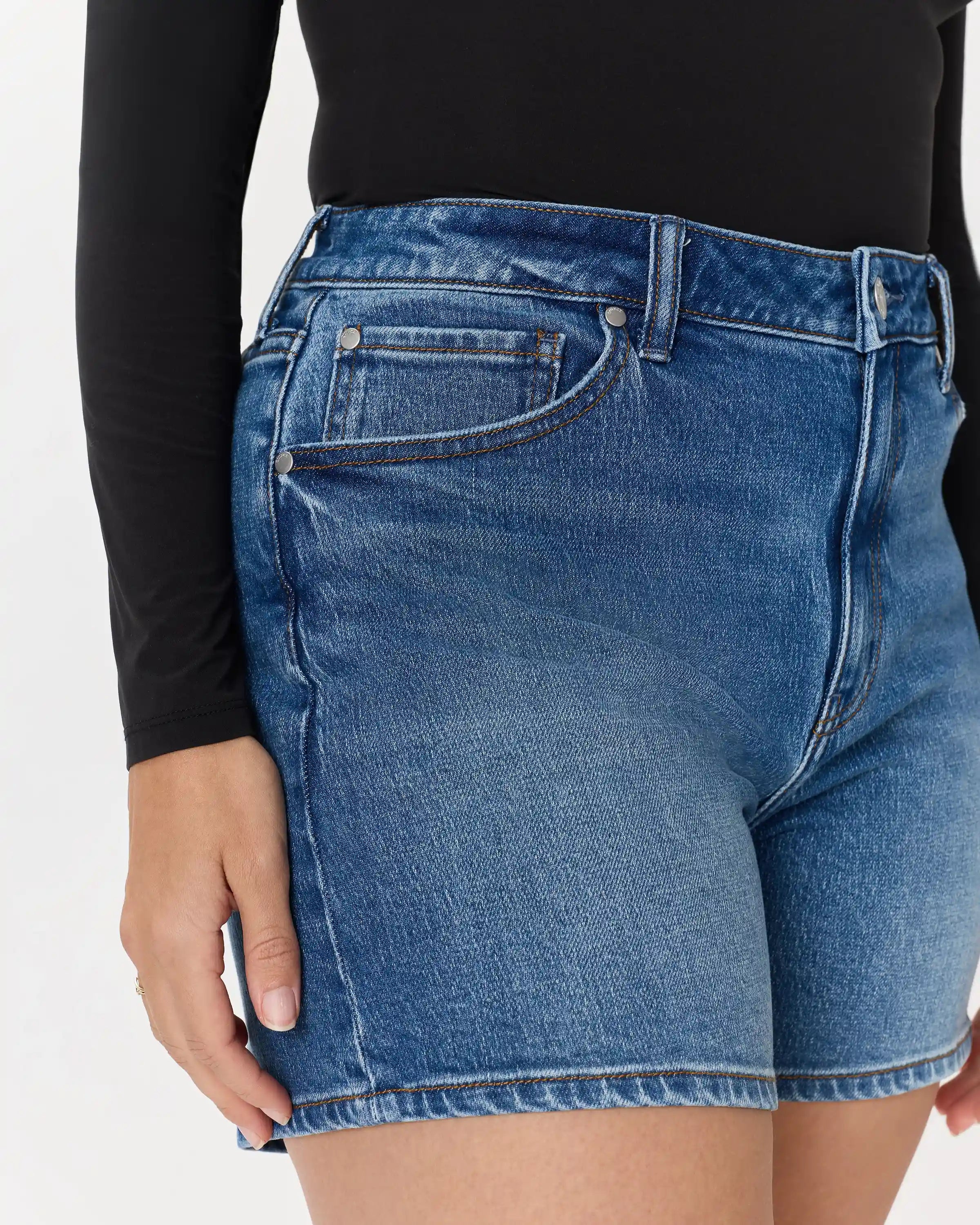 Bella Stretch Vintage Shorts