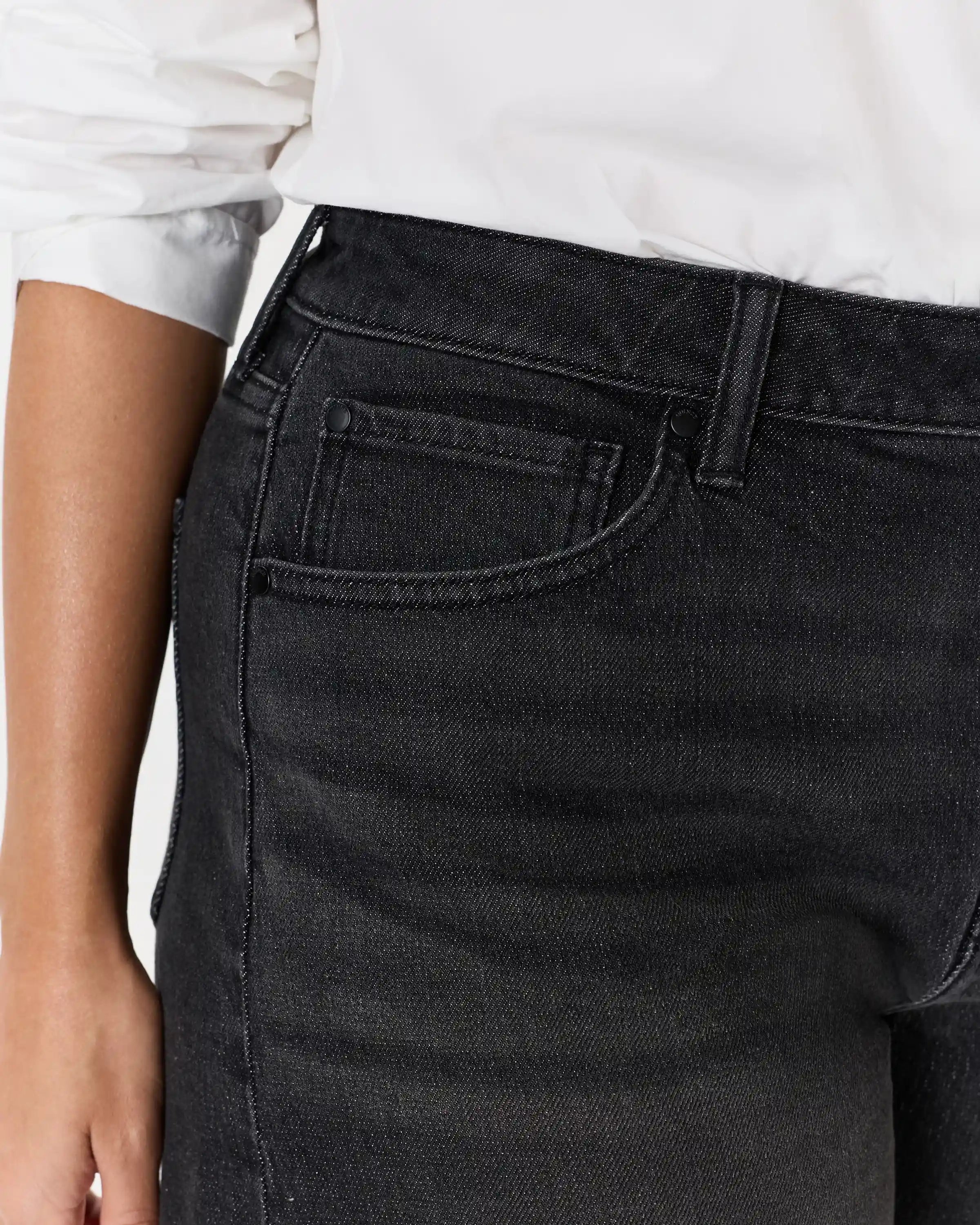 Bella Stretch Vintage Shorts