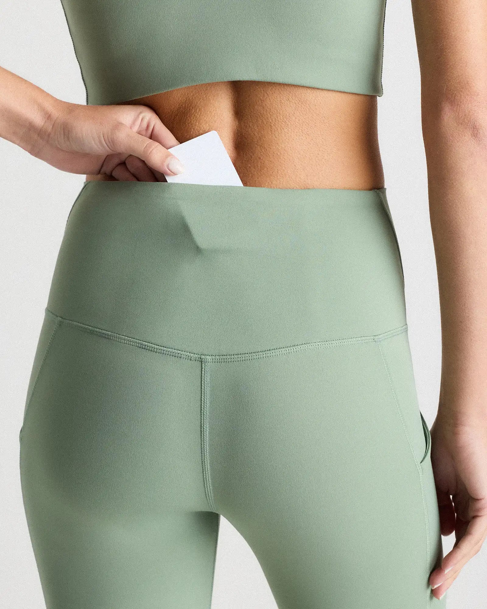 Ultra-Form High-Rise Pocket Legging