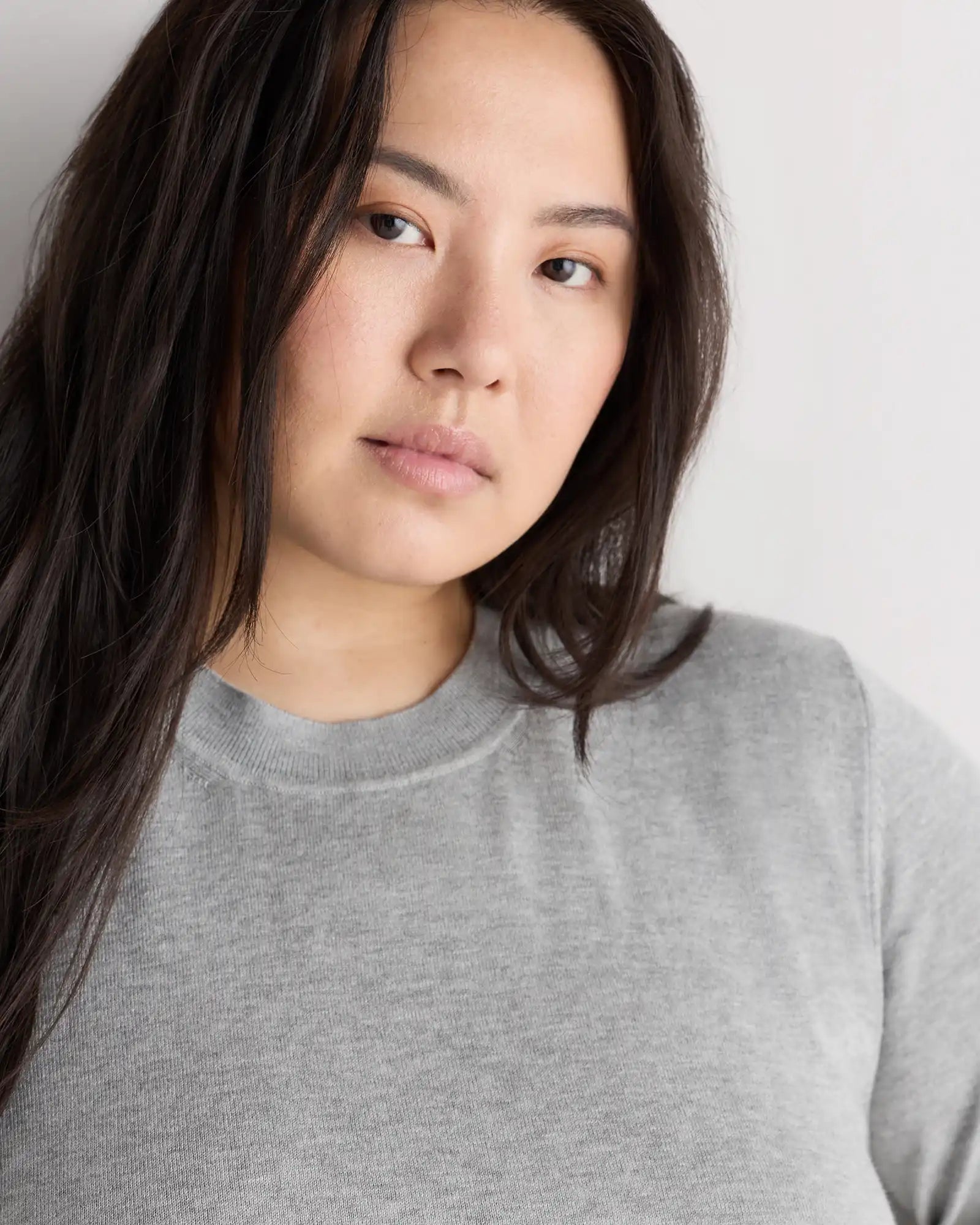 Lightweight Cotton Cashmere Crew Sweater