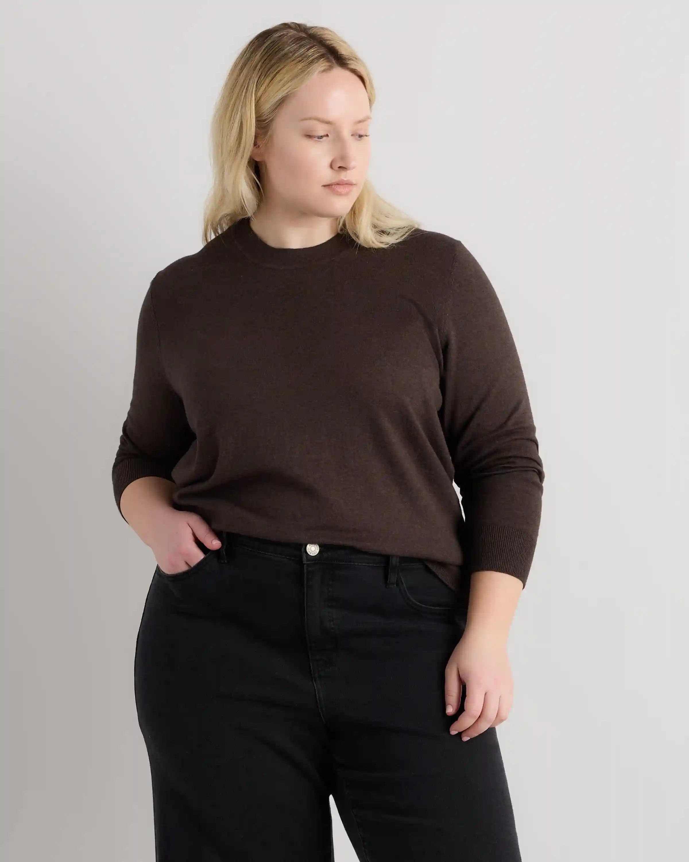 Lightweight Cotton Cashmere Crew Sweater