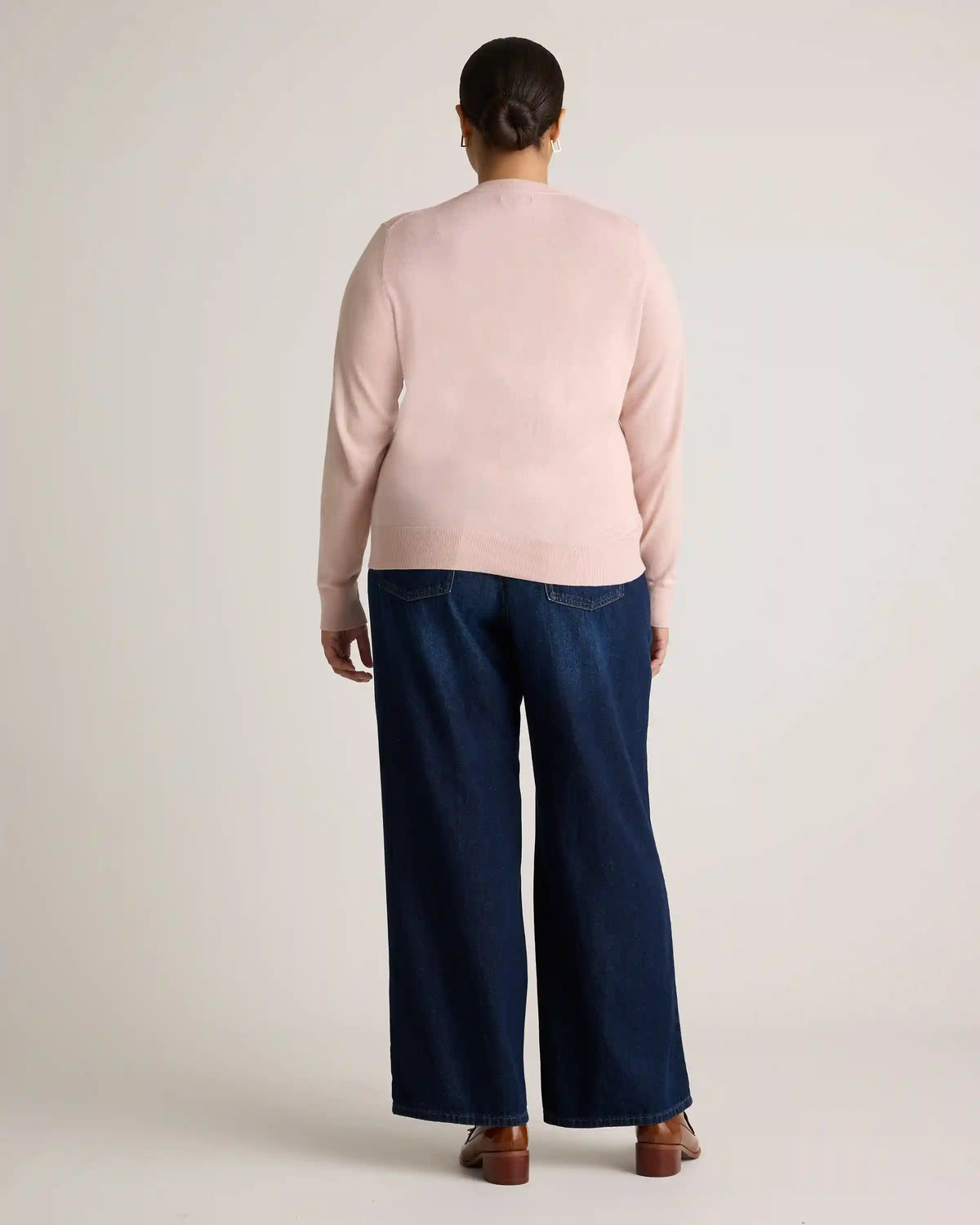Lightweight Cotton Cashmere Crew Sweater