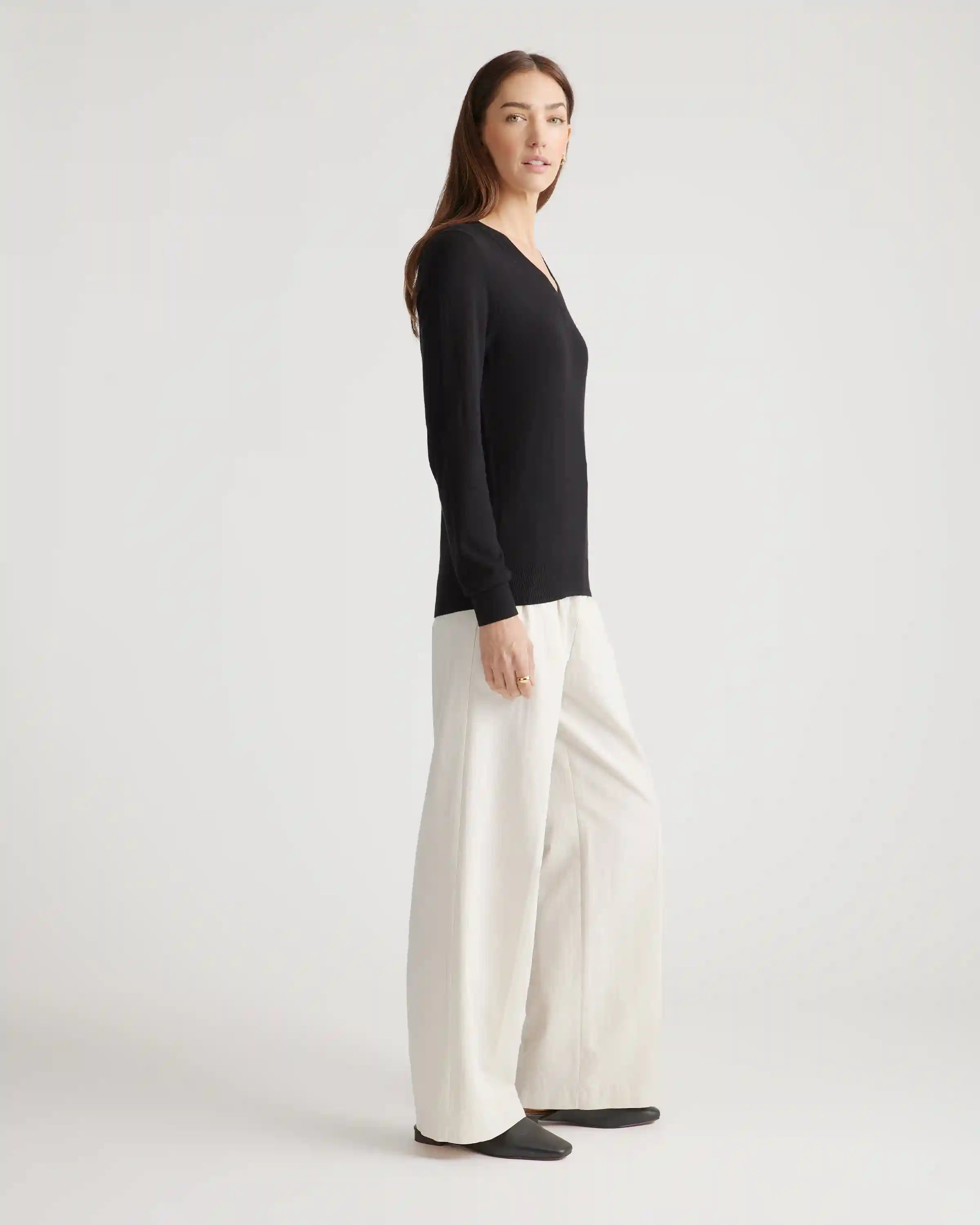 Lightweight Cotton Cashmere V-Neck Sweater