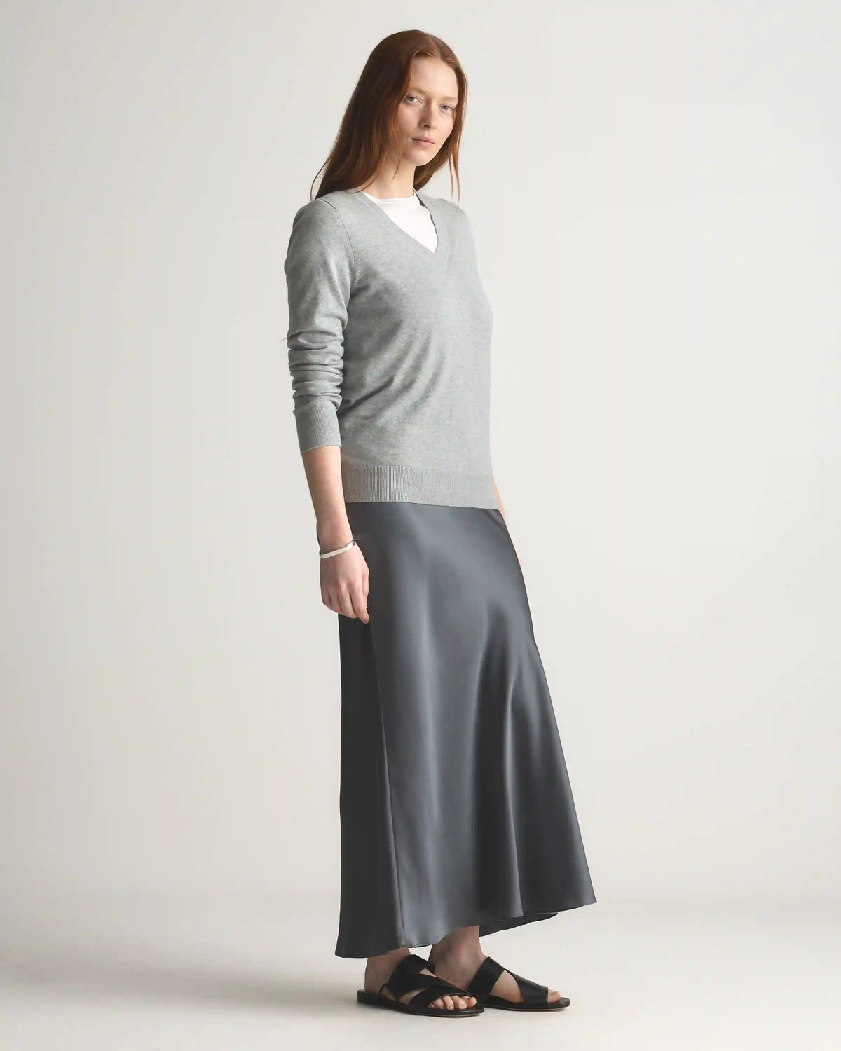 Lightweight Cotton Cashmere V-Neck Sweater