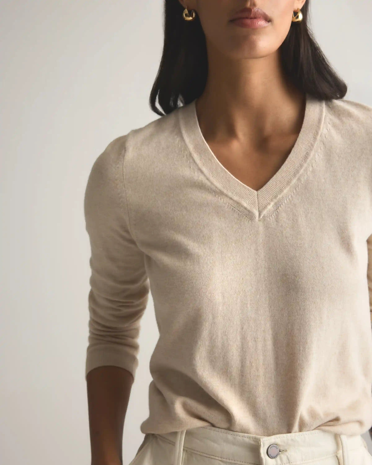 Lightweight Cotton Cashmere V-Neck Sweater