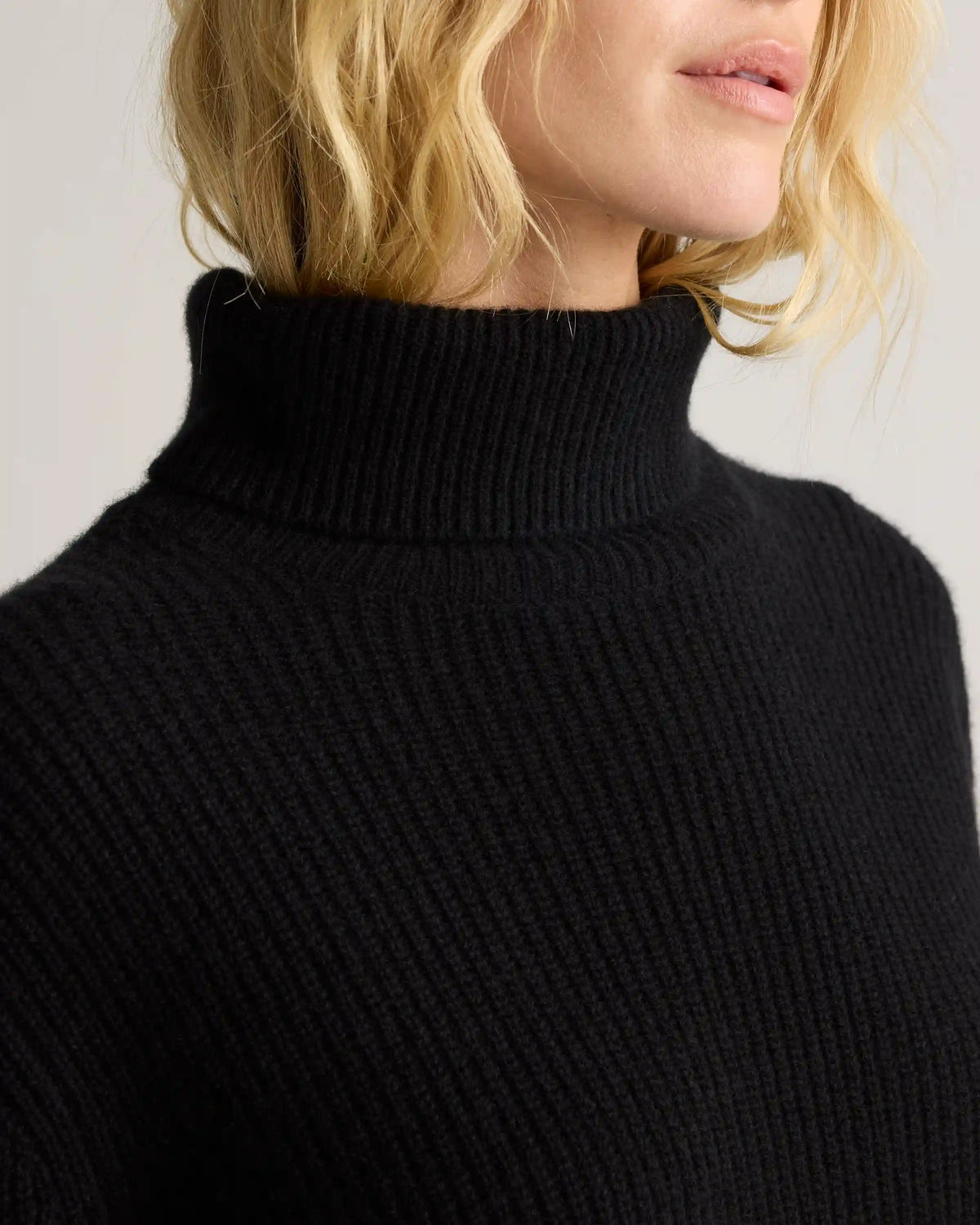 Mongolian Cashmere Fisherman Turtleneck Sweater