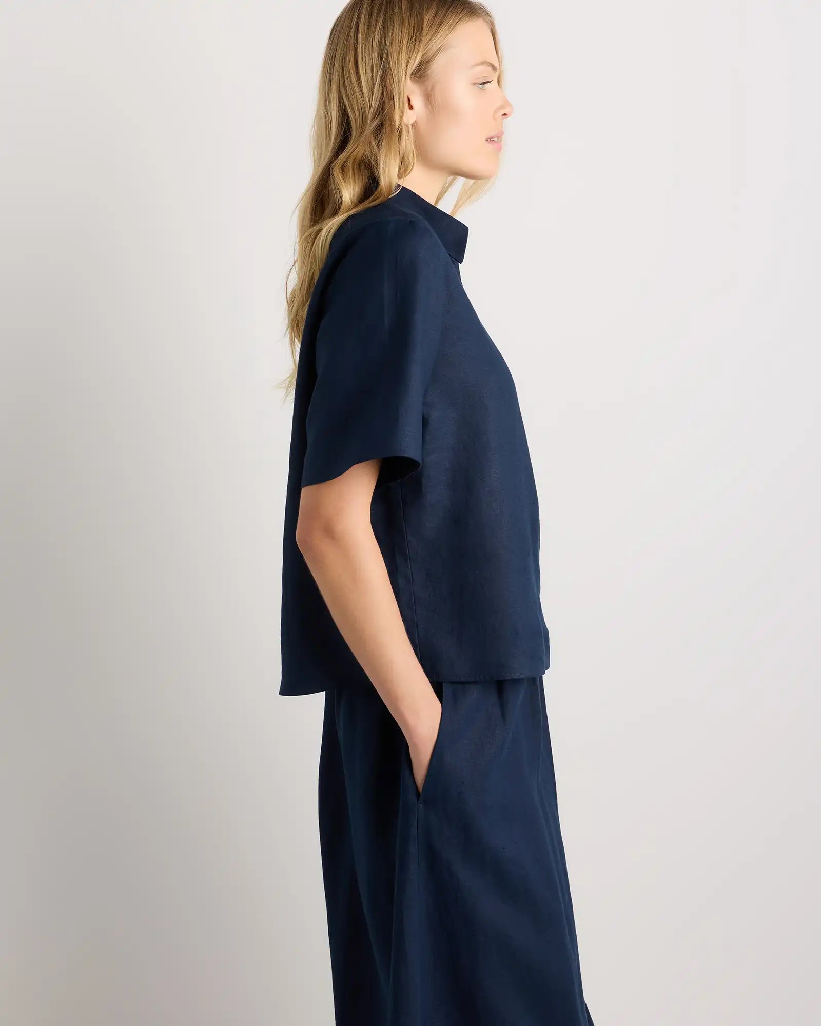 100% European Linen Short Sleeve Popover Top